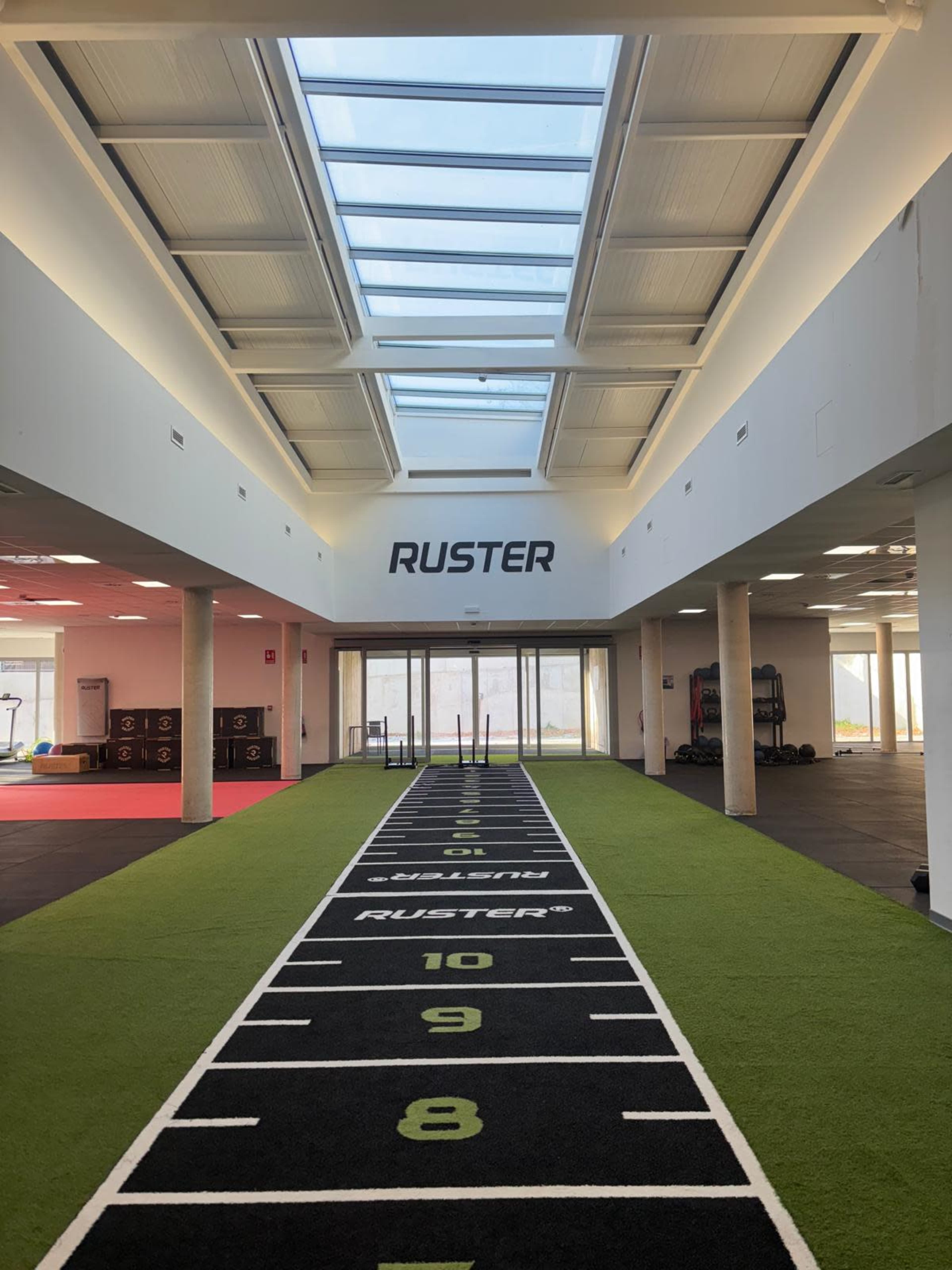 Premium Training Facility with Glass Walls & Turf Area Image in , Las Rozas de Madrid, M