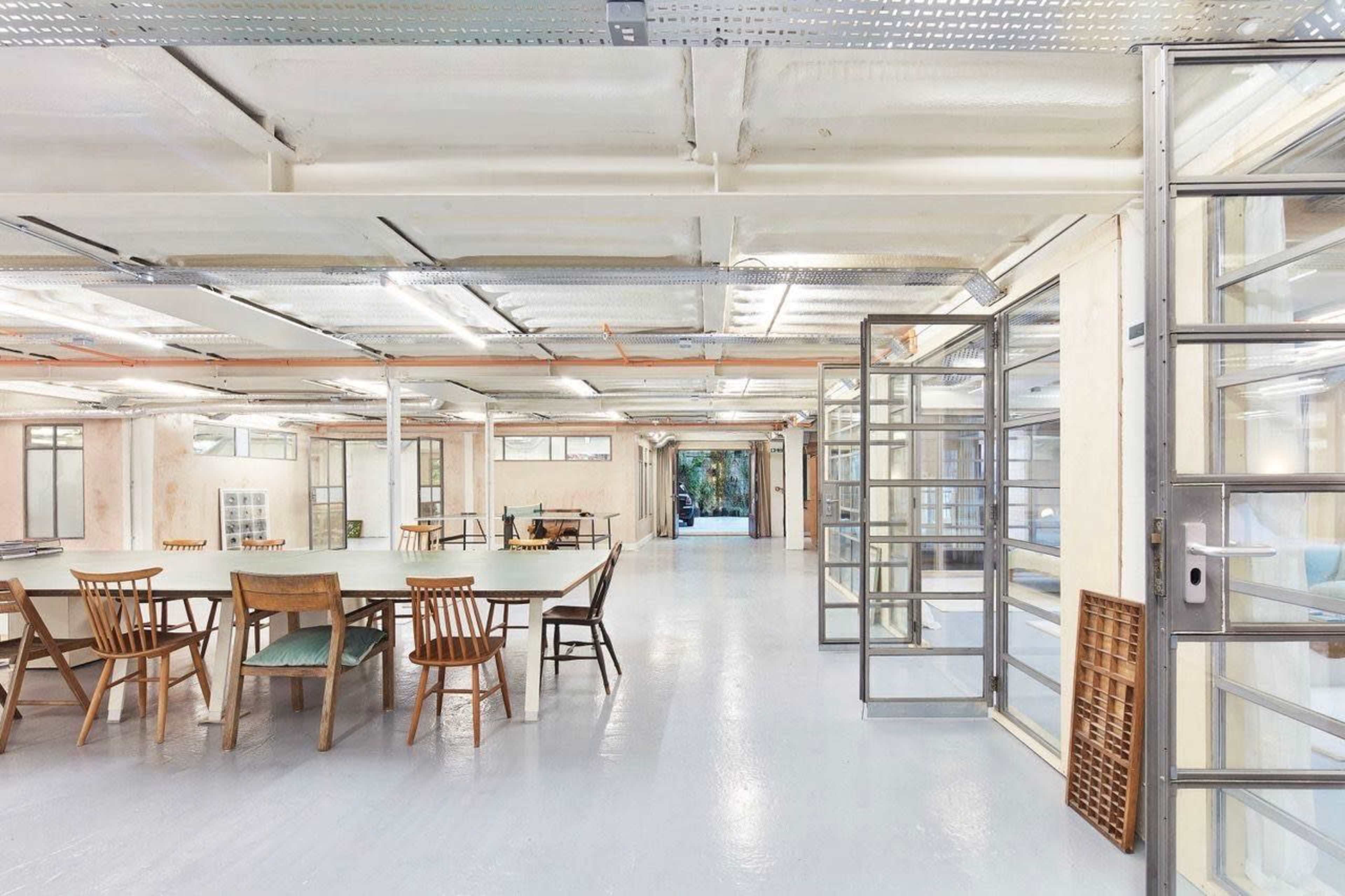 Spacious NW London Sanctuary Image in Cricklewood, London, ENG