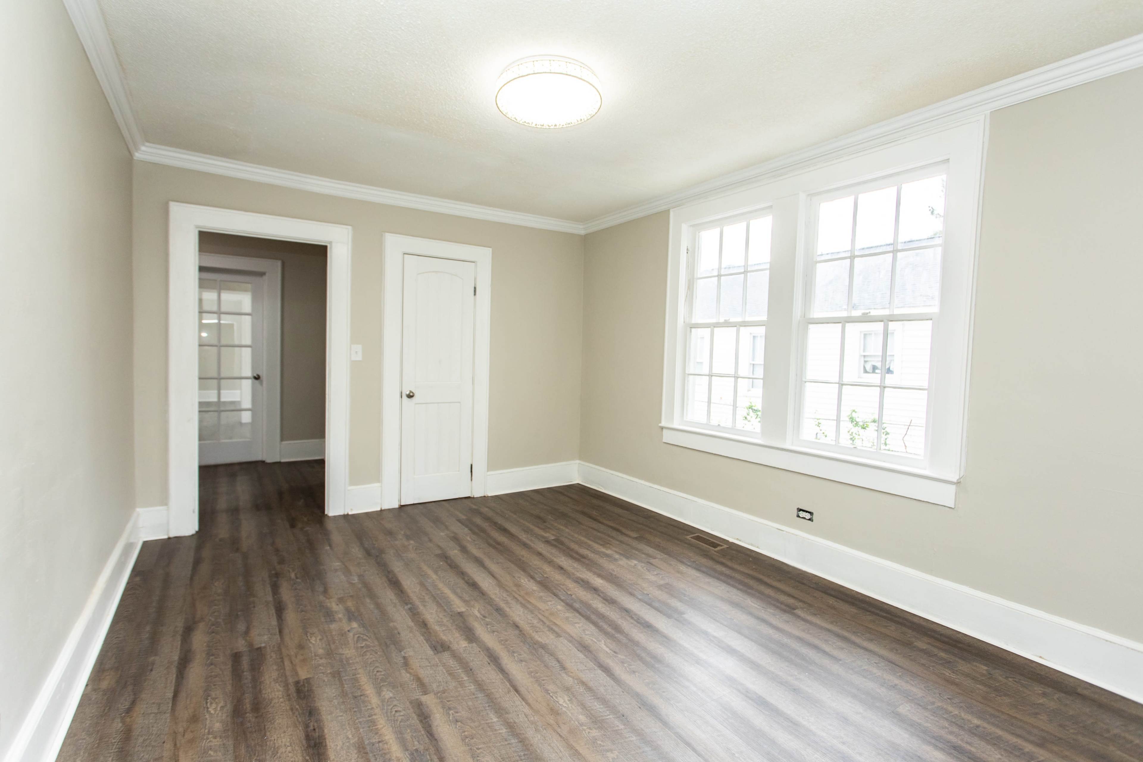 Content space minutes from Downtown Florence Image in Florence, Florence, SC