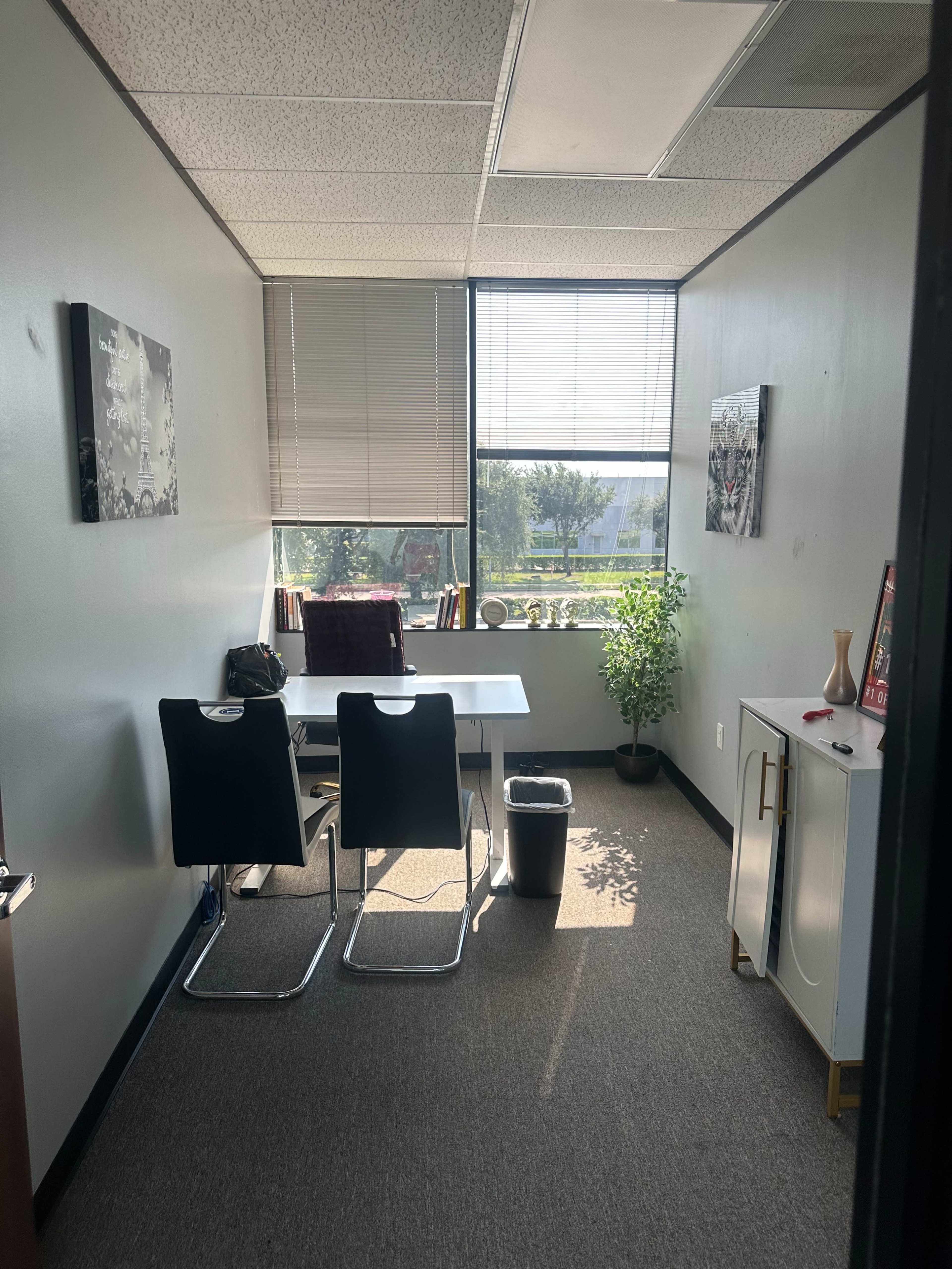 Office Meeting space with Downstairs Lobby Area for large events! Image in Parc Plaza Bus Park, stafford, TX