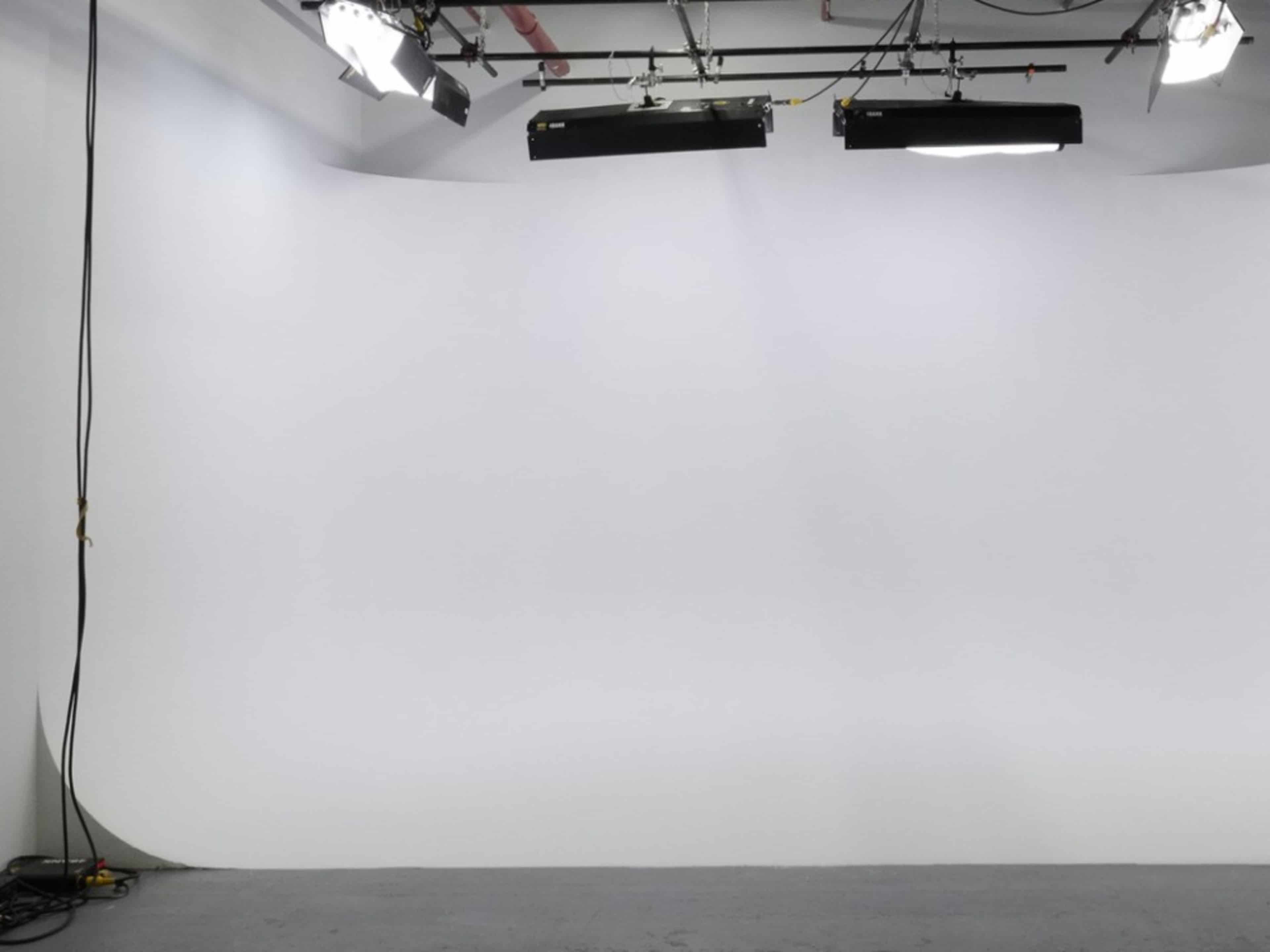 Freshly Painted Cyc Wall (white)