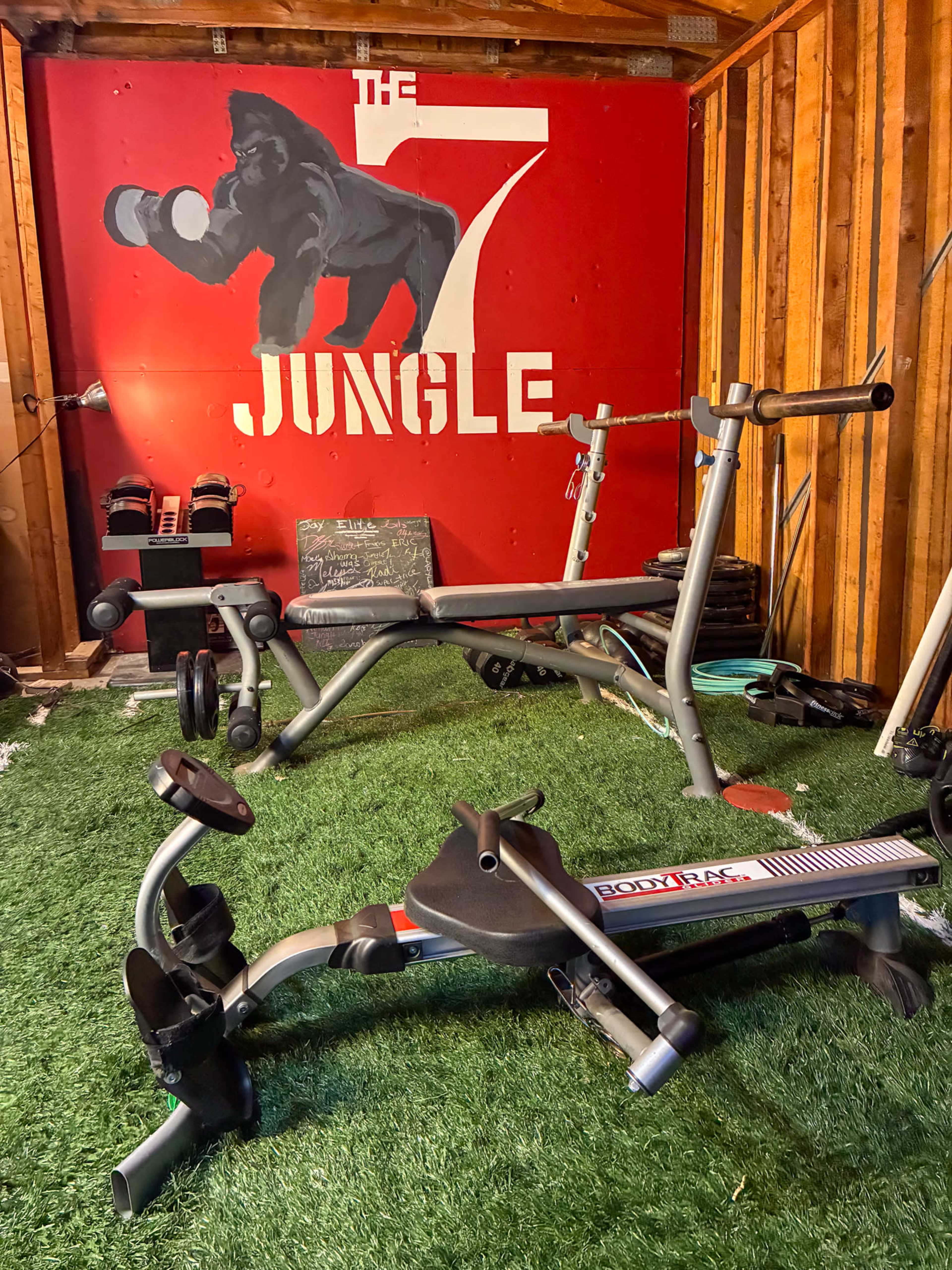 Versatile Garage Studio – Photo, Fitness & Art in Relaxed Neighborhood Image in Fridley, fridley, MN