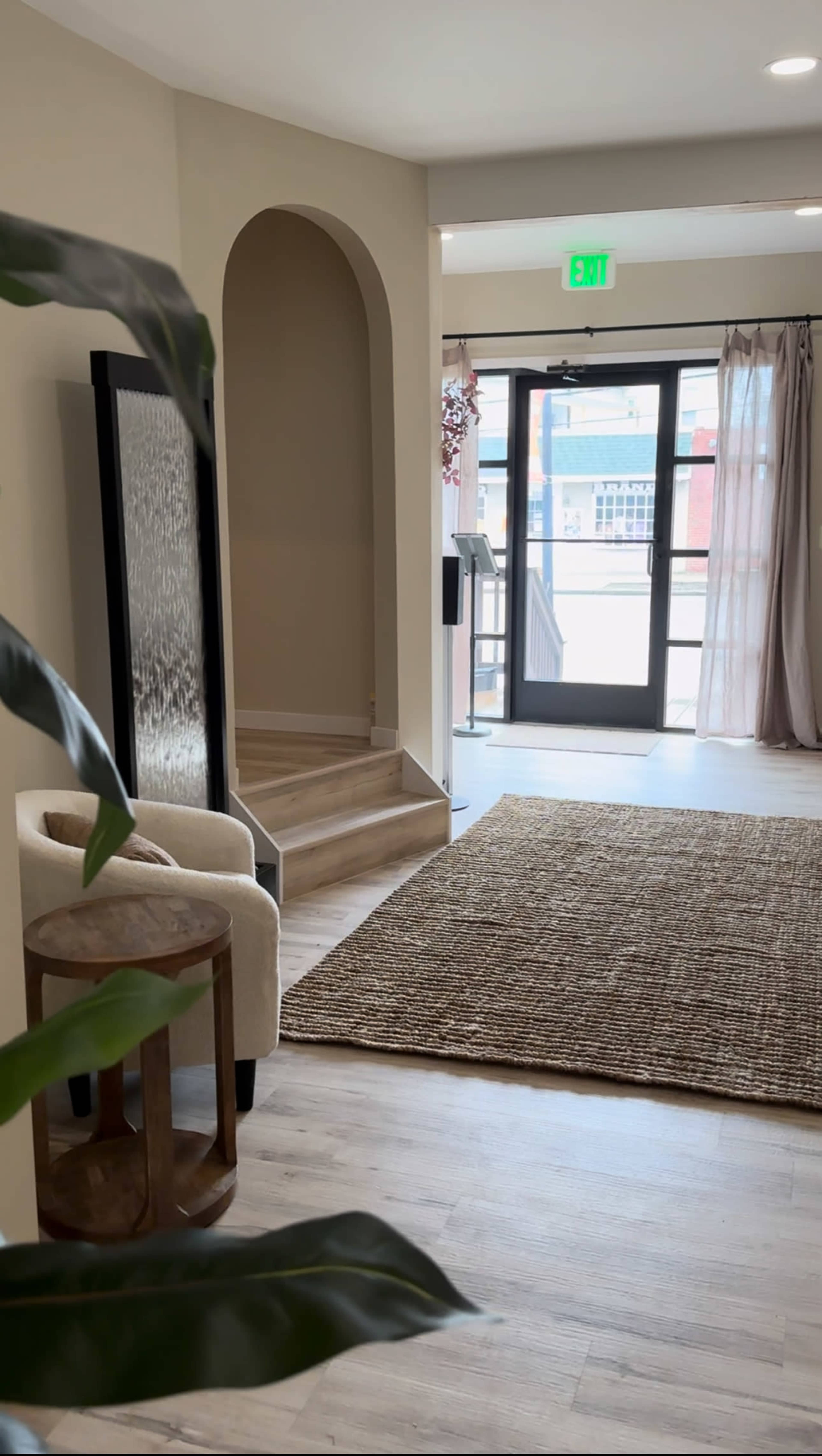 Minimalist Spa & Lounge Studio Image in Arbutus, Baltimore, MD