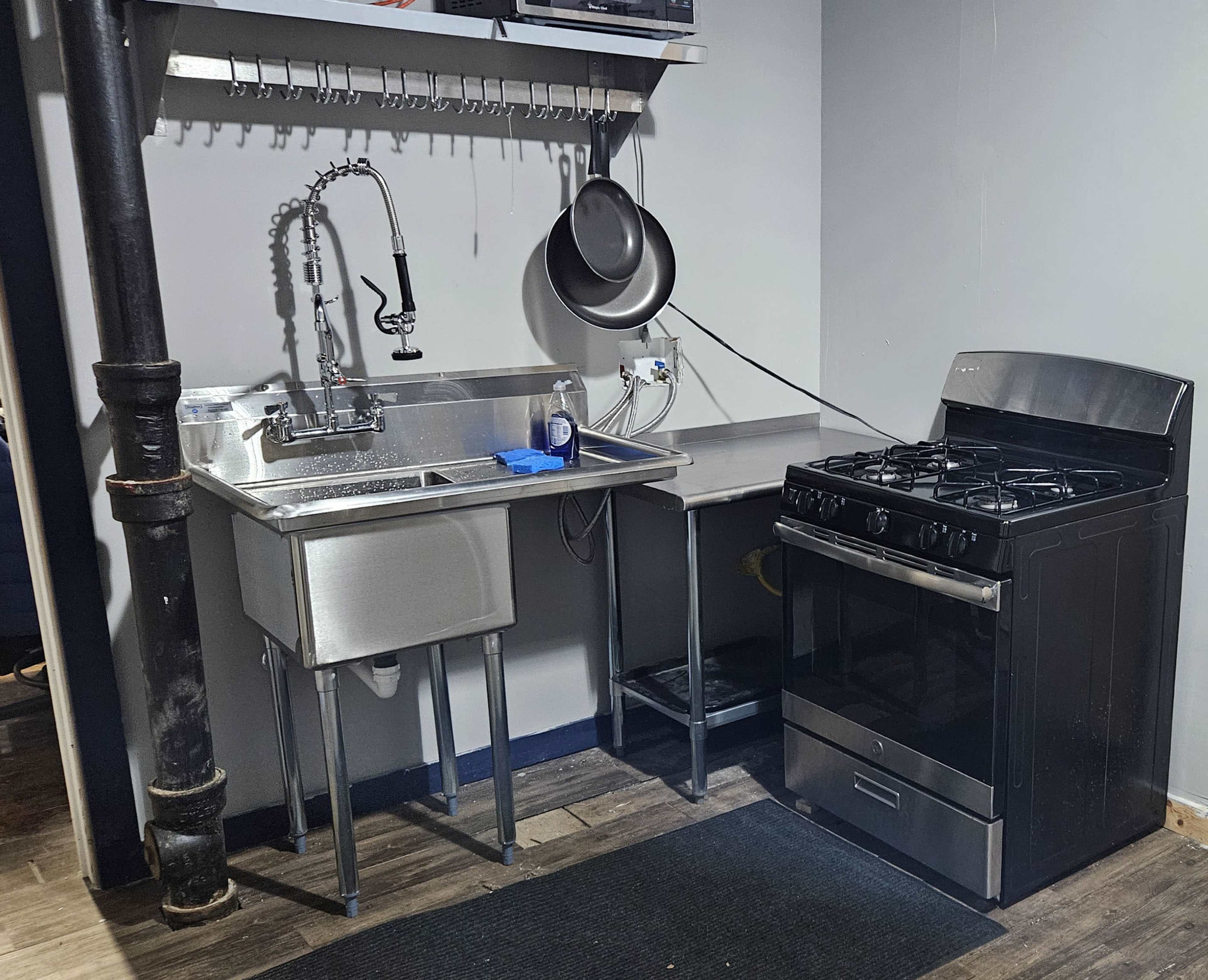 Southside Salon Space, Creative Studio or Meeting Room Image in South Side, Chicago, IL