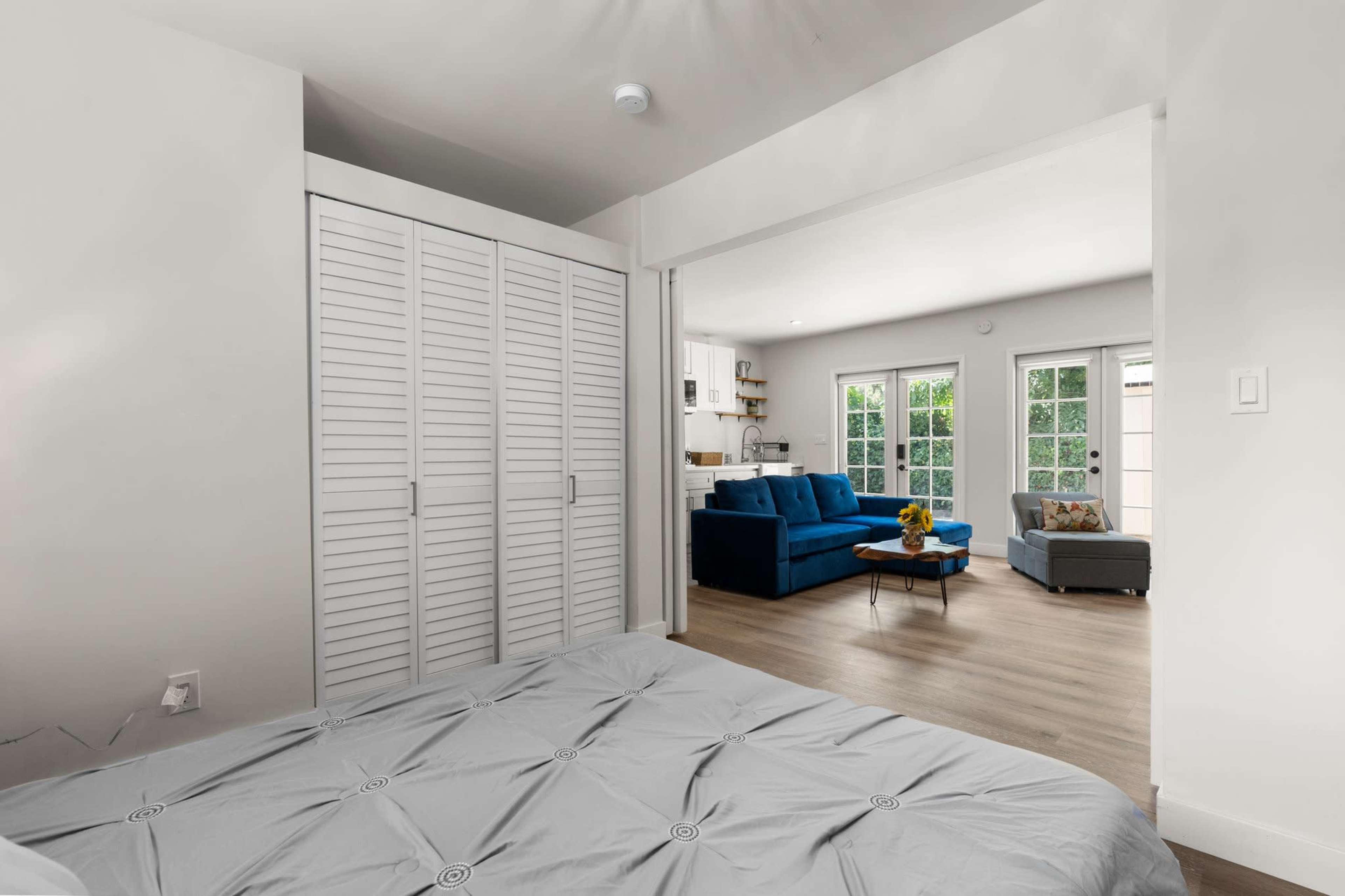 Brand New 1-Bedroom Guest-house in Beverly Hills Image in Beverly Hills, Beverly Hills, CA