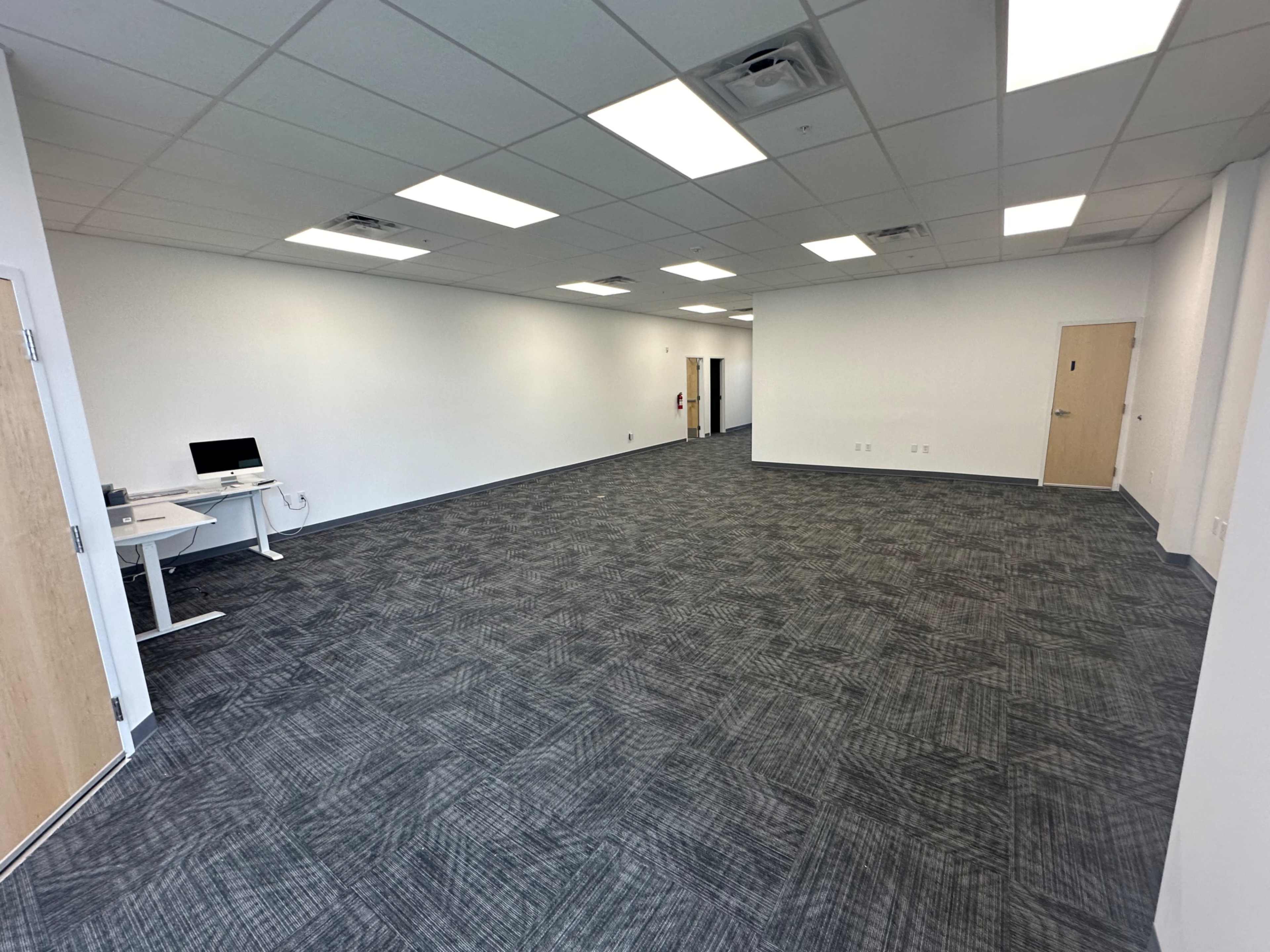 Convenient Office Space with Large Kitchen Area Image in , Saratoga Springs, UT