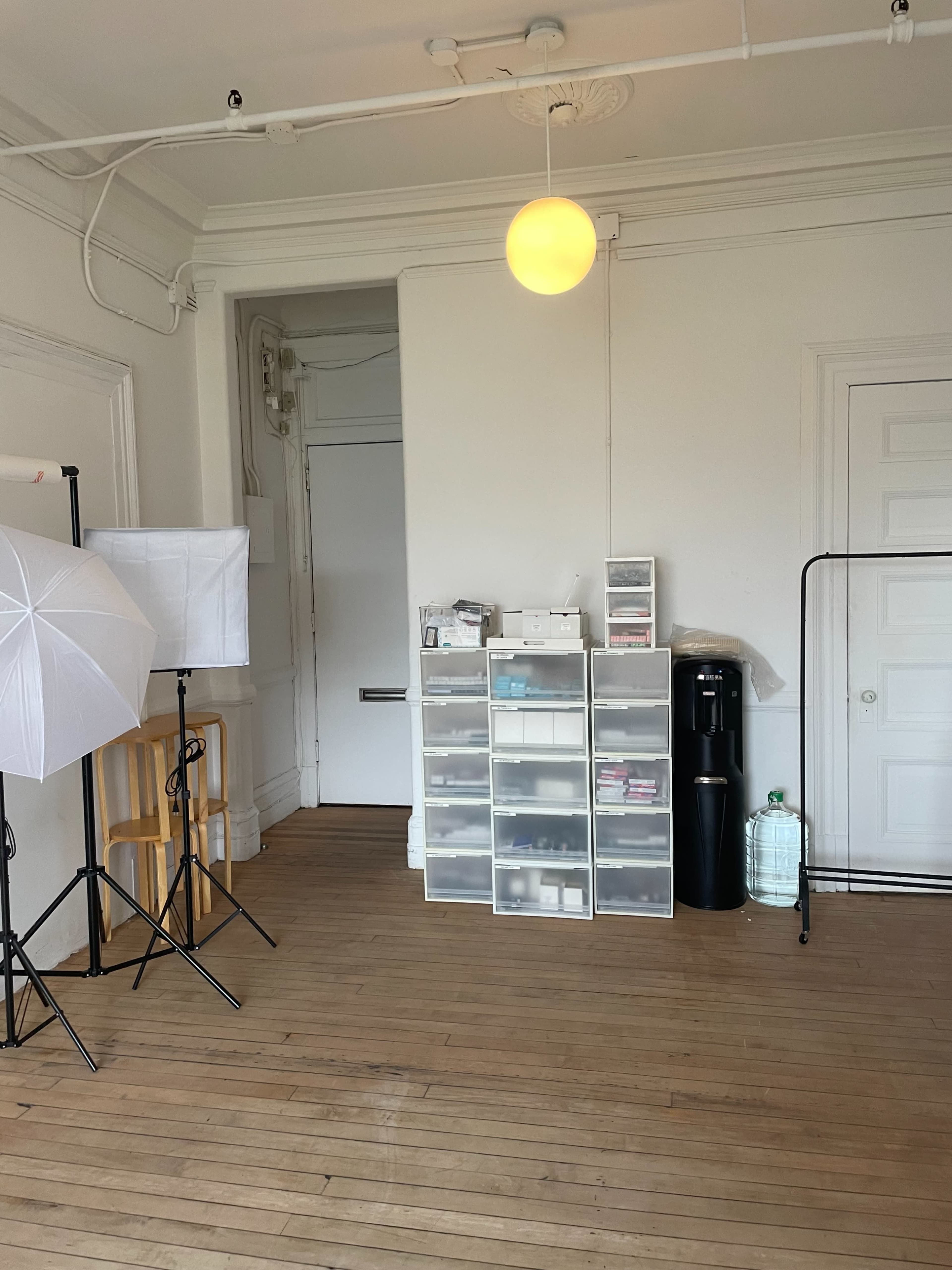 Affordable Soho 500sqft Photo-Studio with necessary photo equipment. Image in Lower Manhattan, Manhattan, NY
