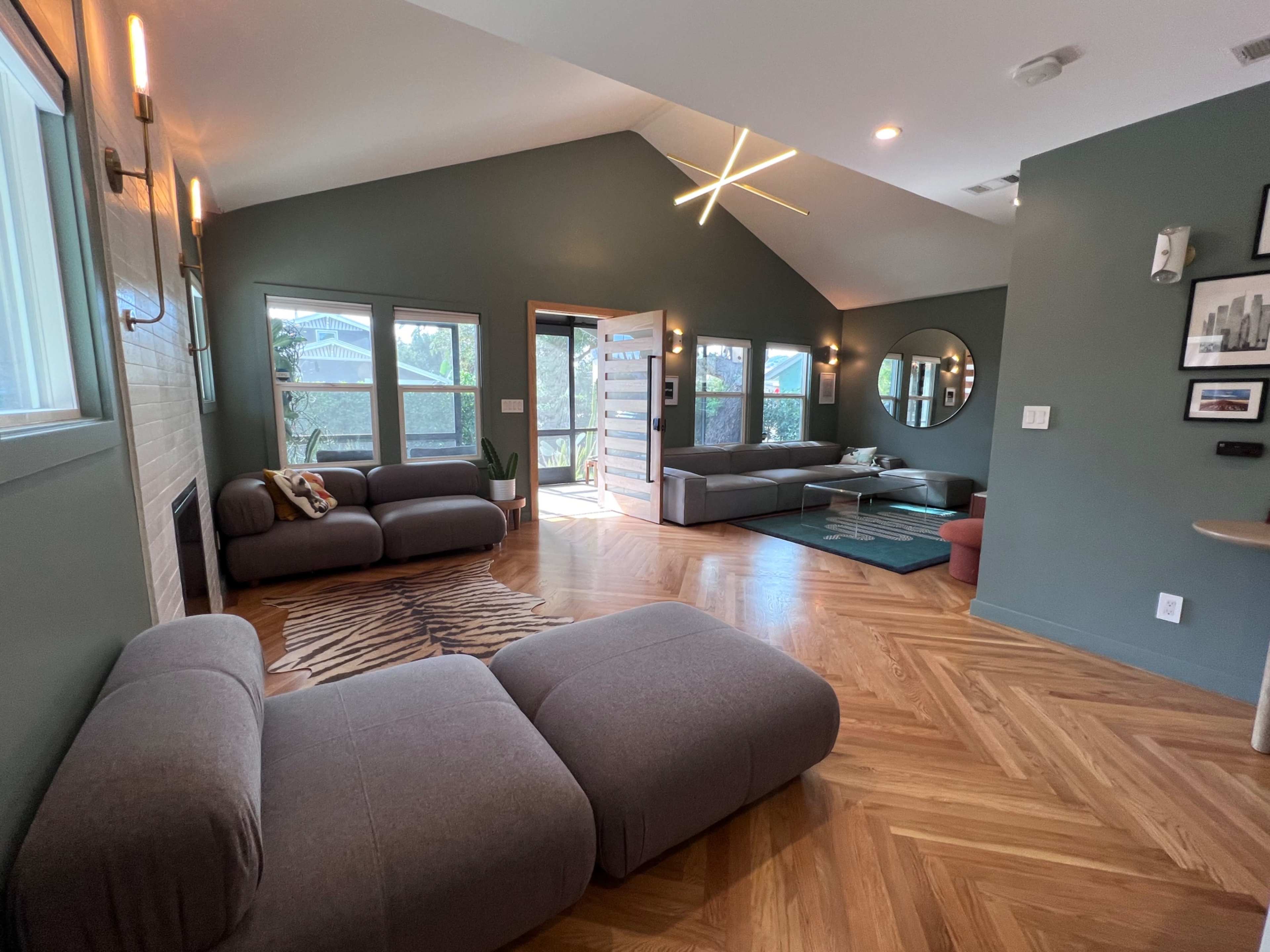 Modern Craftsman home in downtown Glendale Image in Pacific - Edison, Glendale, CA