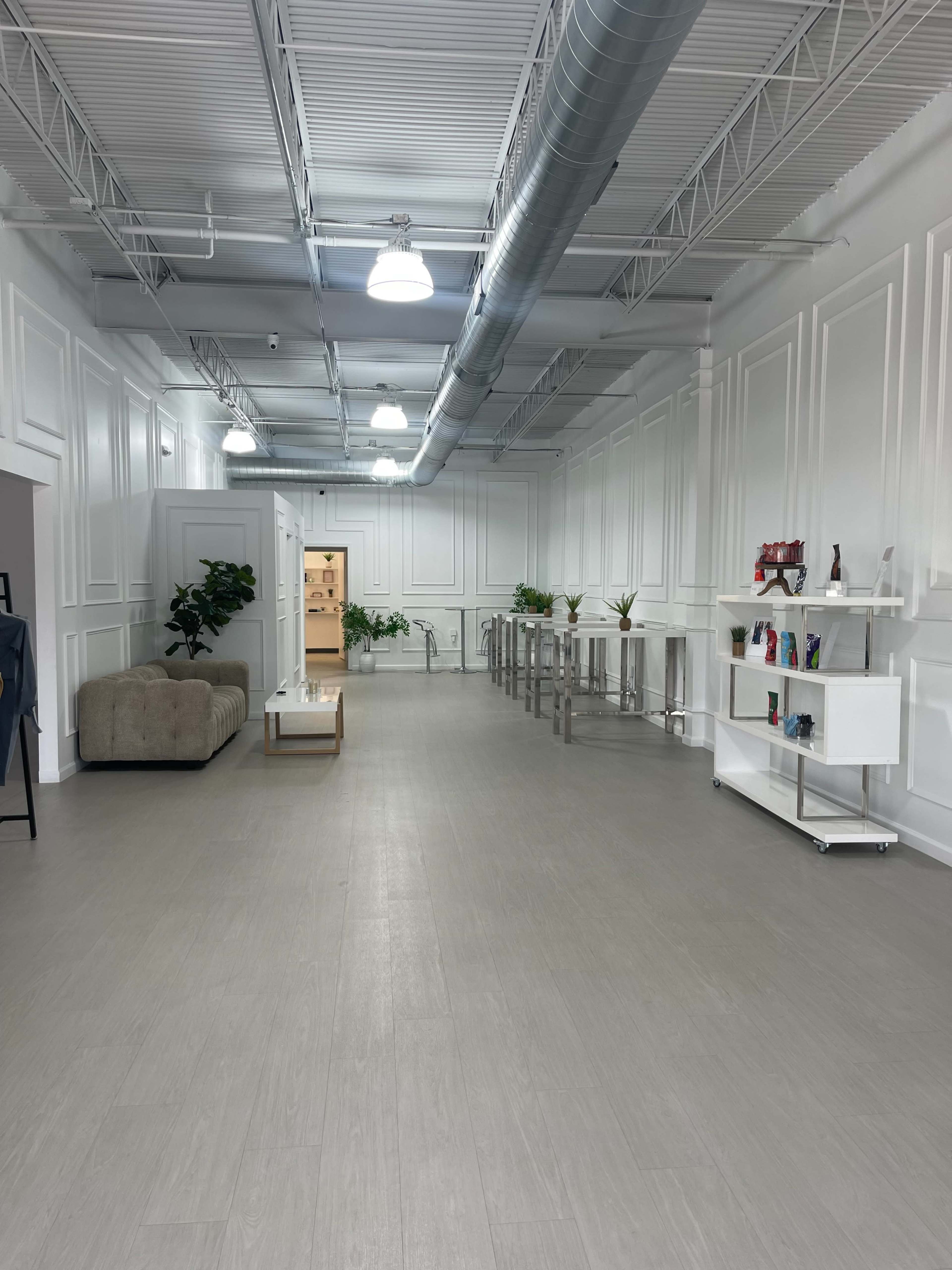 Venue located 15 minutes from downtown Houston Image in Lazybrook / Timbergrove, Houston, TX