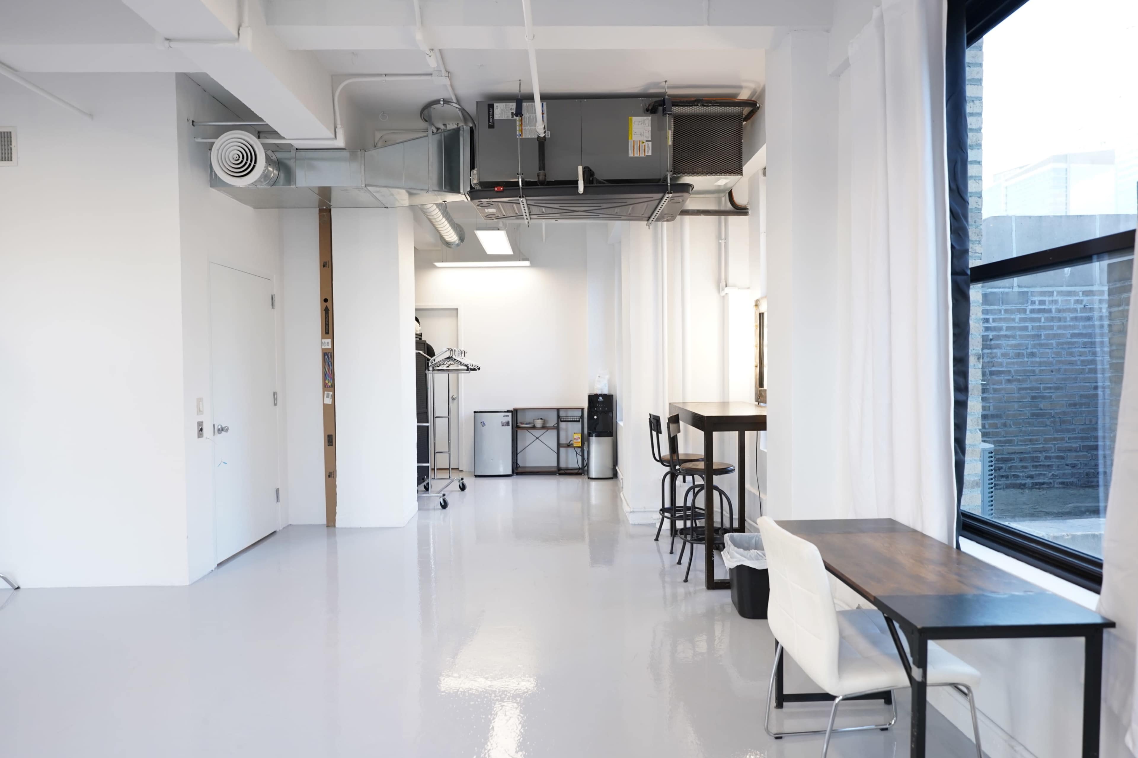 STUDIO WITH ICONIC CITY VIEWS Image in Midtown Manhattan, New York, NY
