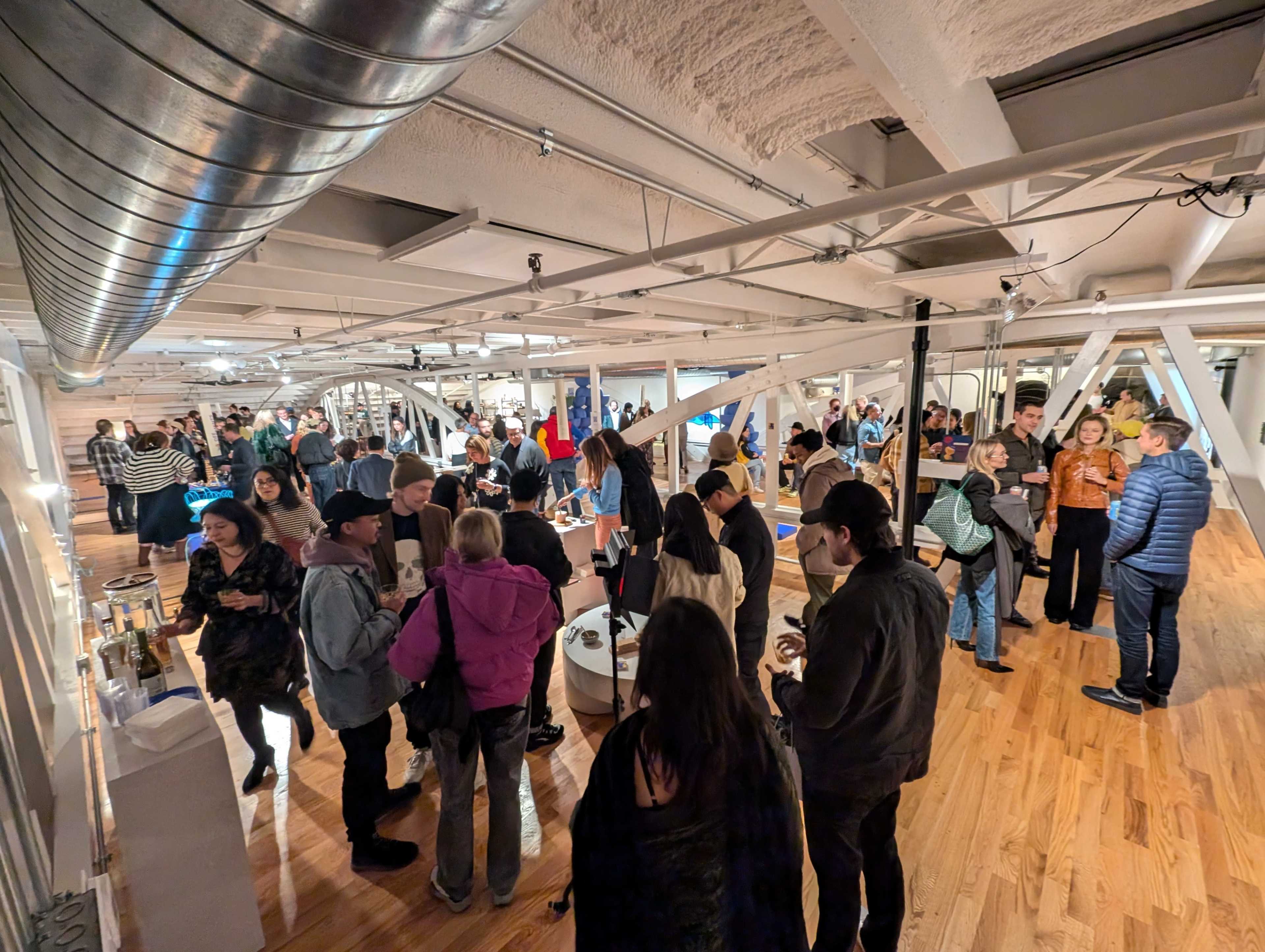 Chicago Bow-Truss Warehouse Image in Albany Park, CHICAGO, IL