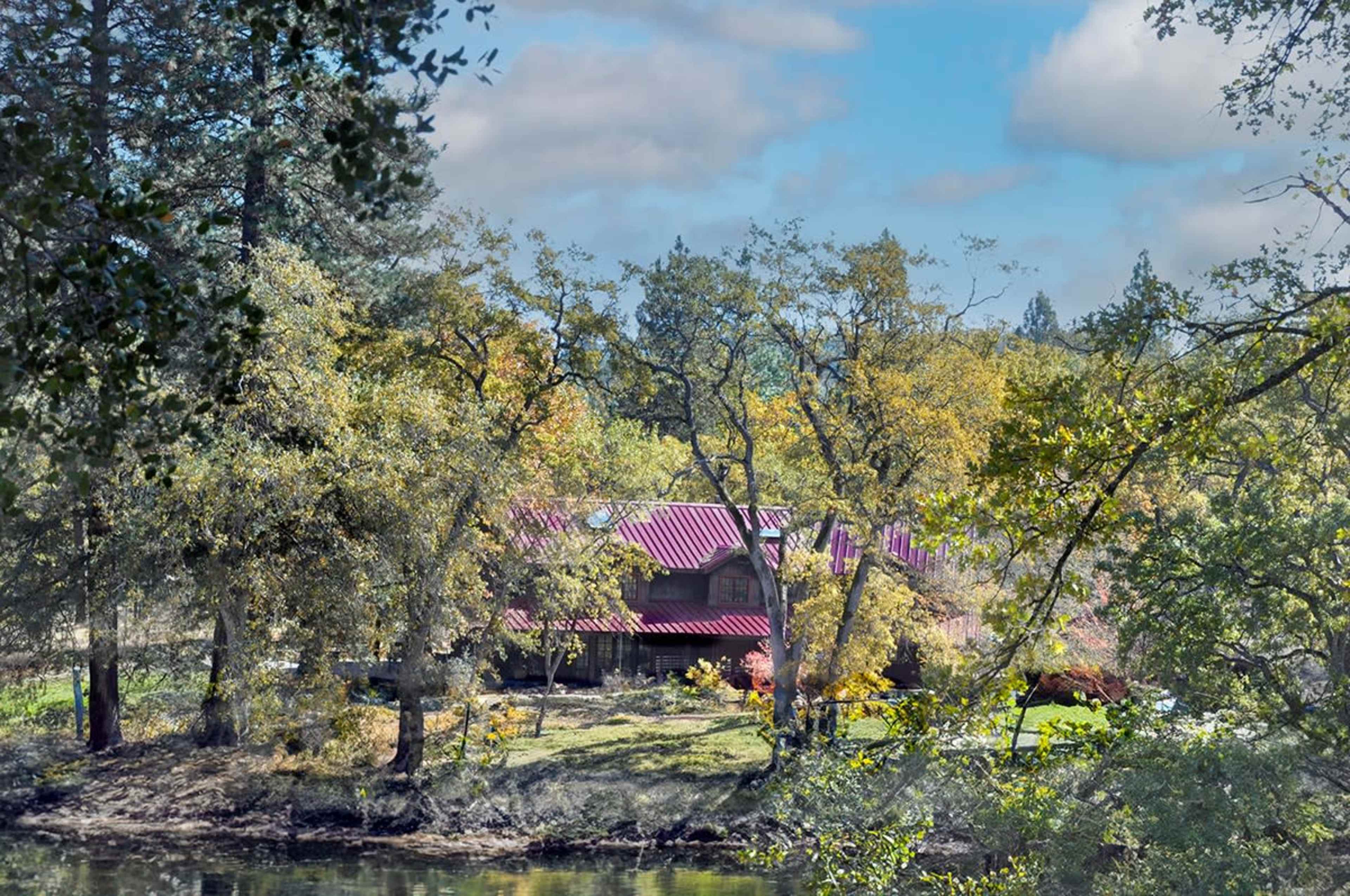 Holliday Lake House Image in , North Fork, CA