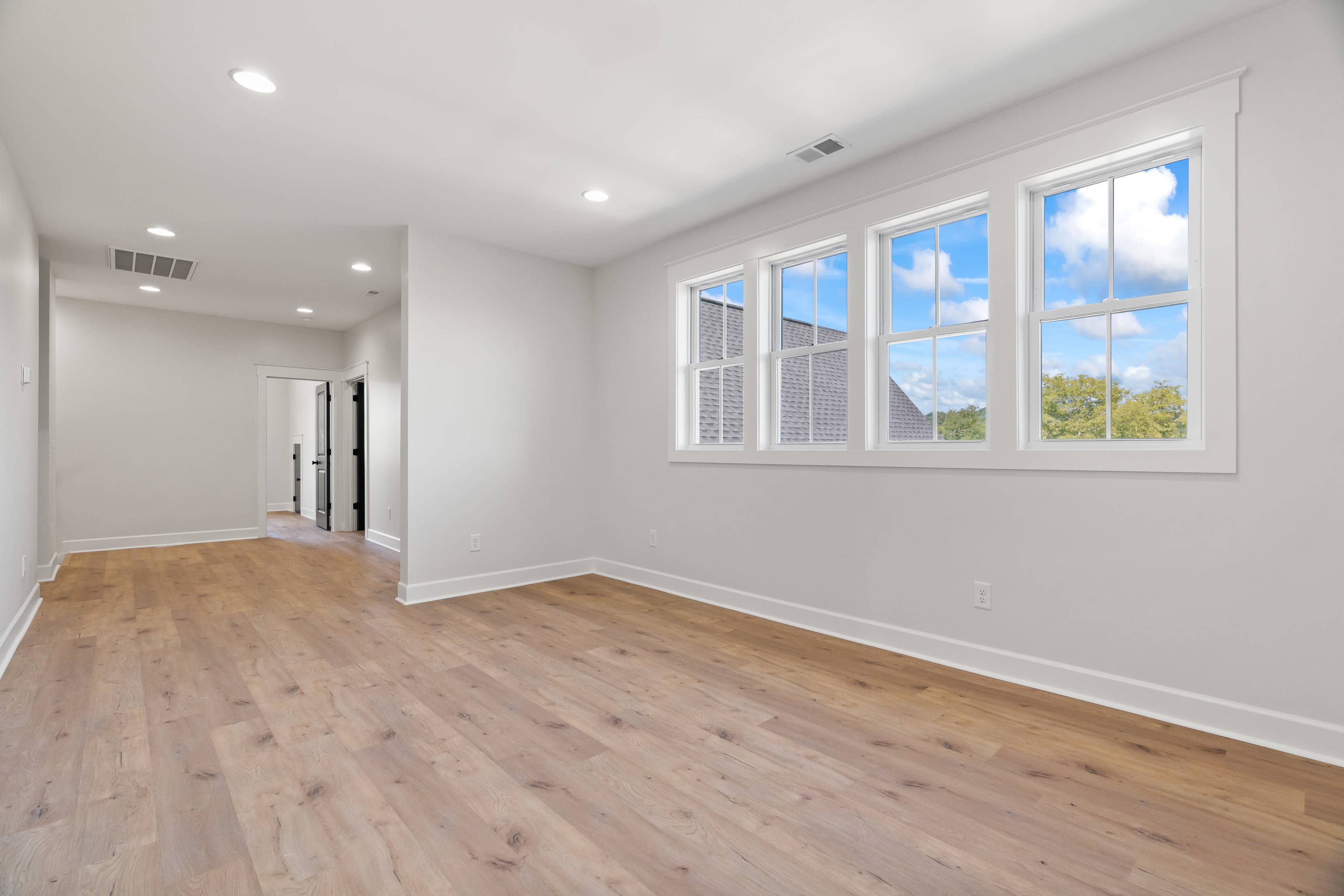 Bright Designer Home in the Nashville Countryside Image in , Gallatin, TN