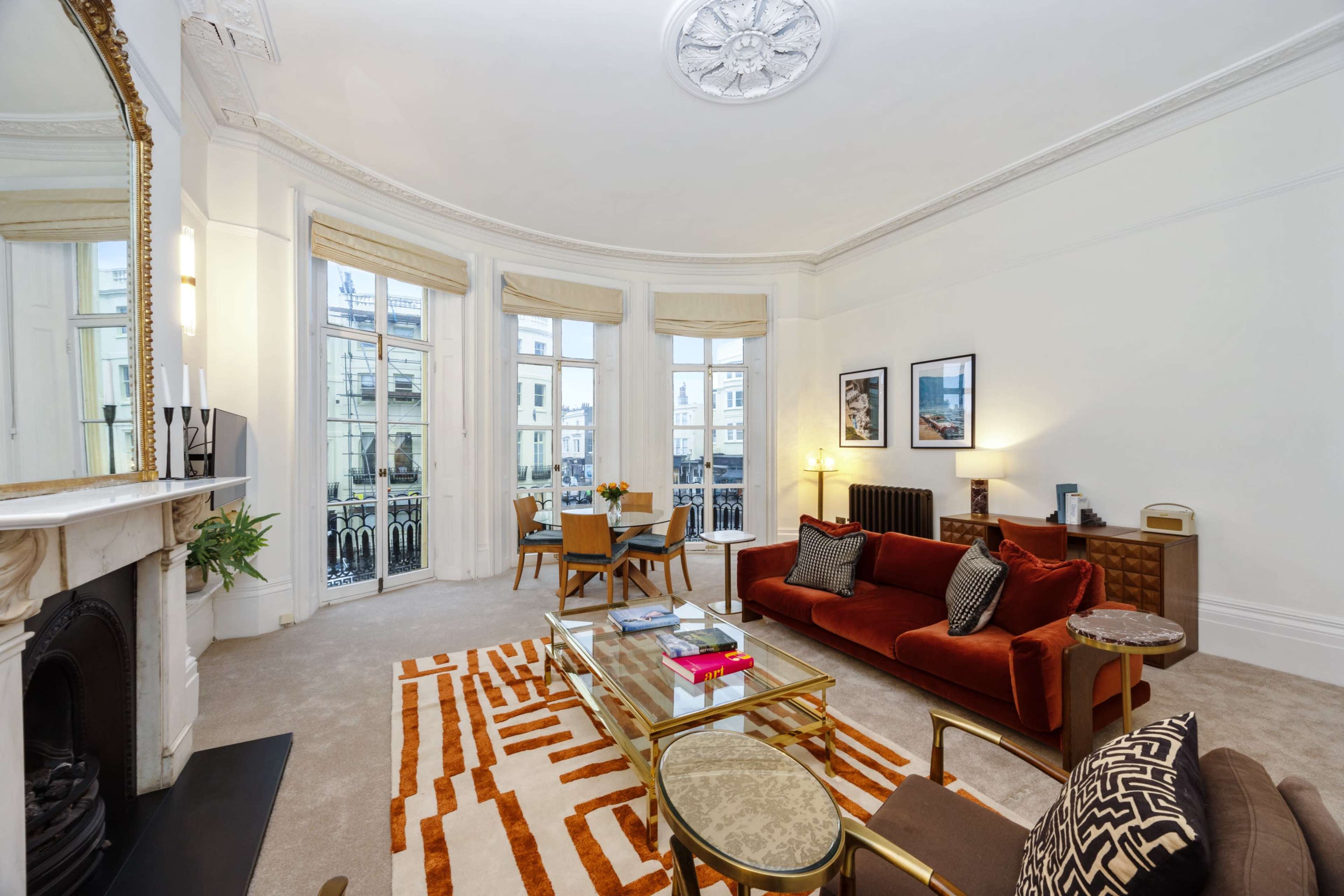 Sea View Historic One Bed Brighton Apartment Image in Hove, Hove, ENG