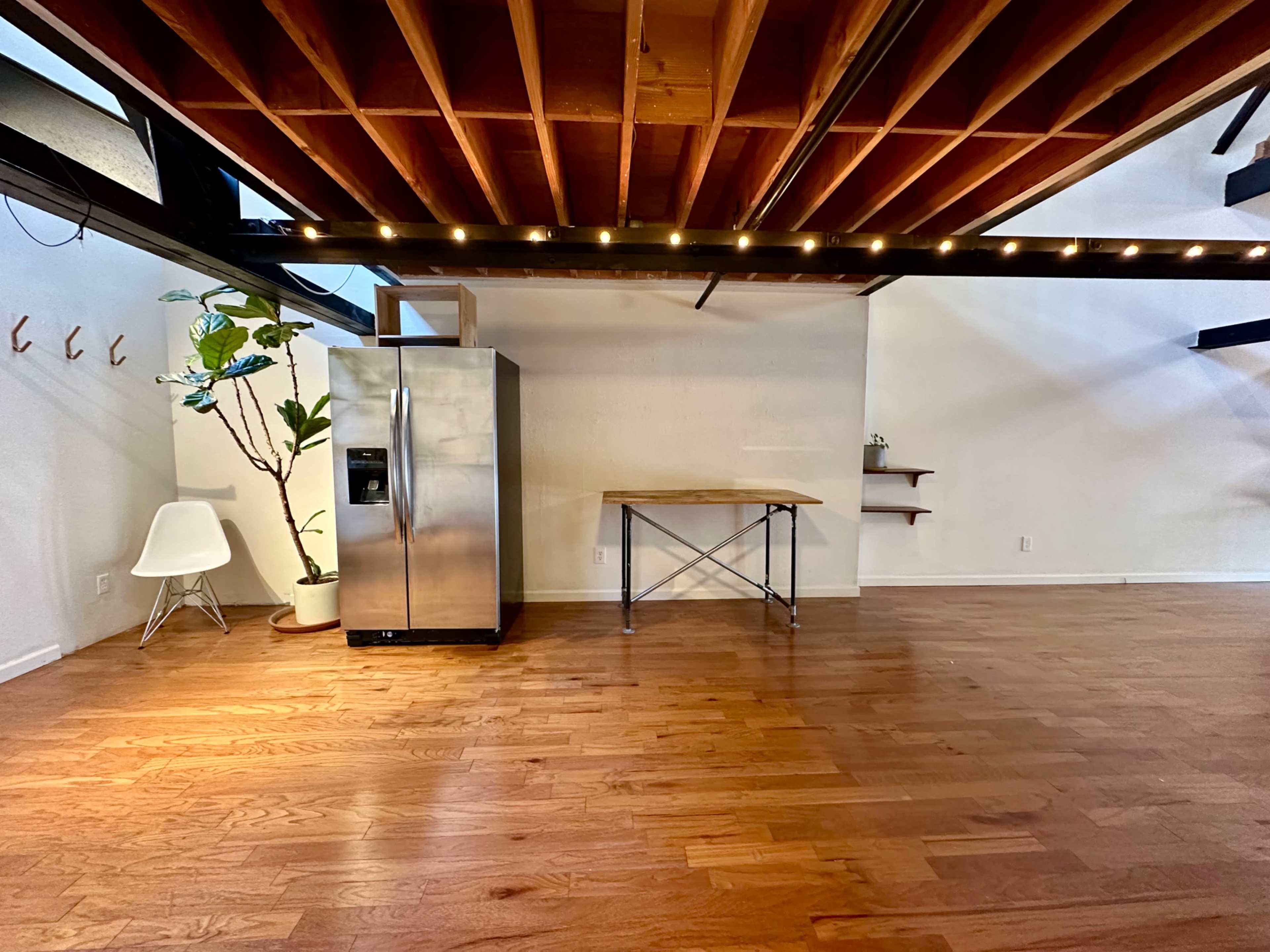 Big Unique & Urban Oakland Flex Loft/Studio Image in West Oakland, Oakland, CA
