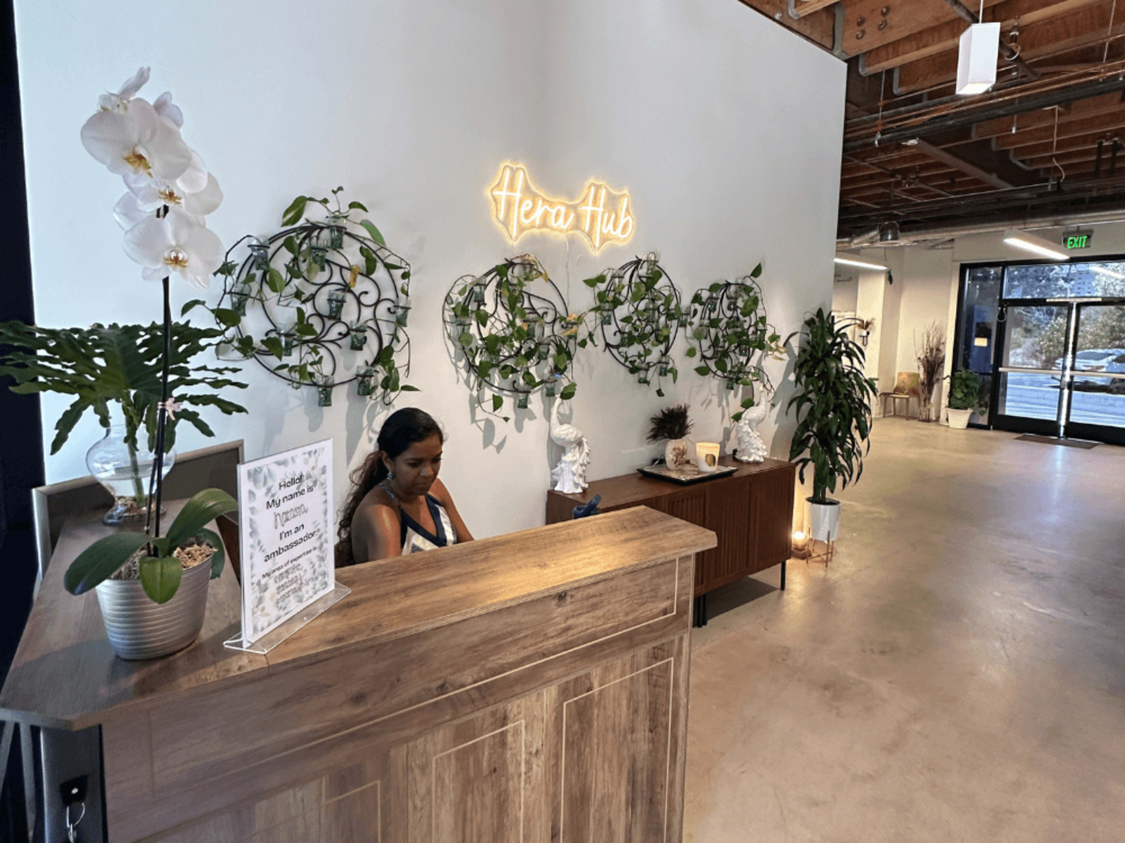 Modern meeting room perfect for coaching and therapy sessions Image in Sorrento Valley, San Diego, CA