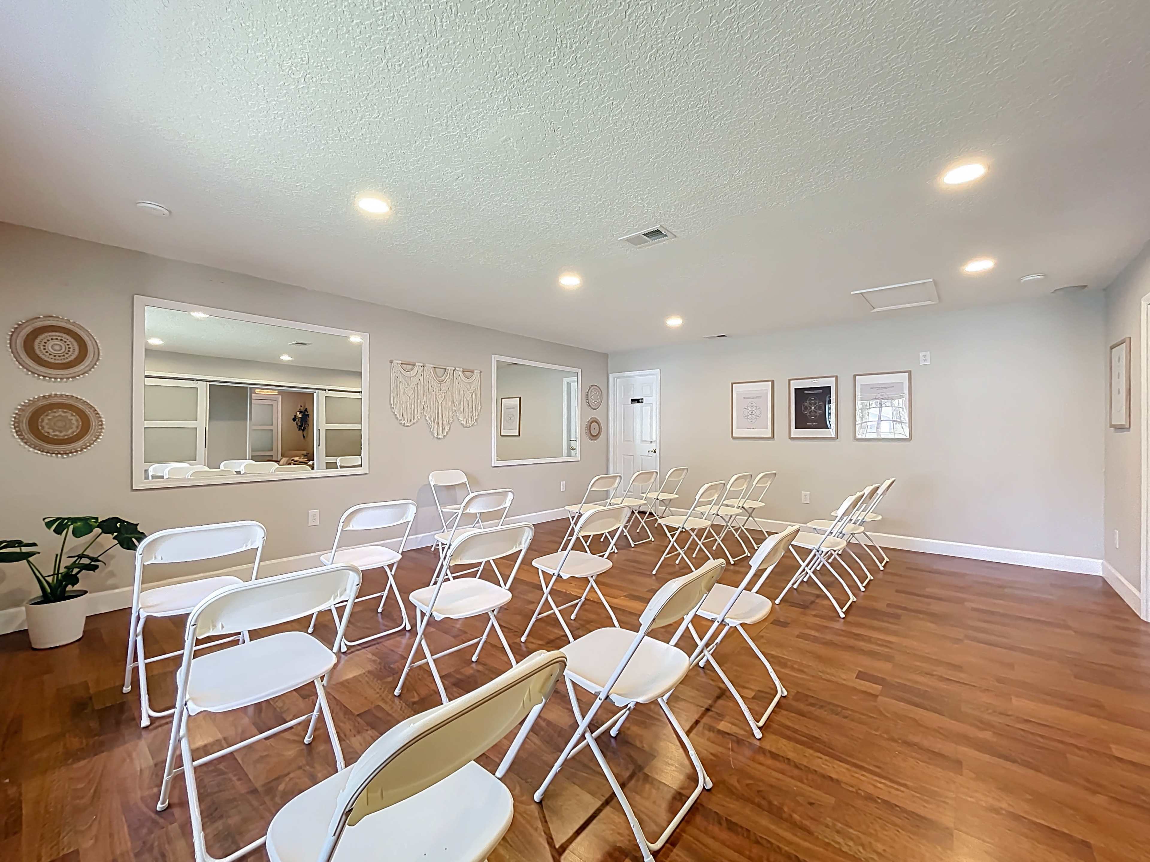 The Holistic Spot - A sanctuary for the soul/ Un santuario para el alma Image in Mount Dora, Mount Dora, FL