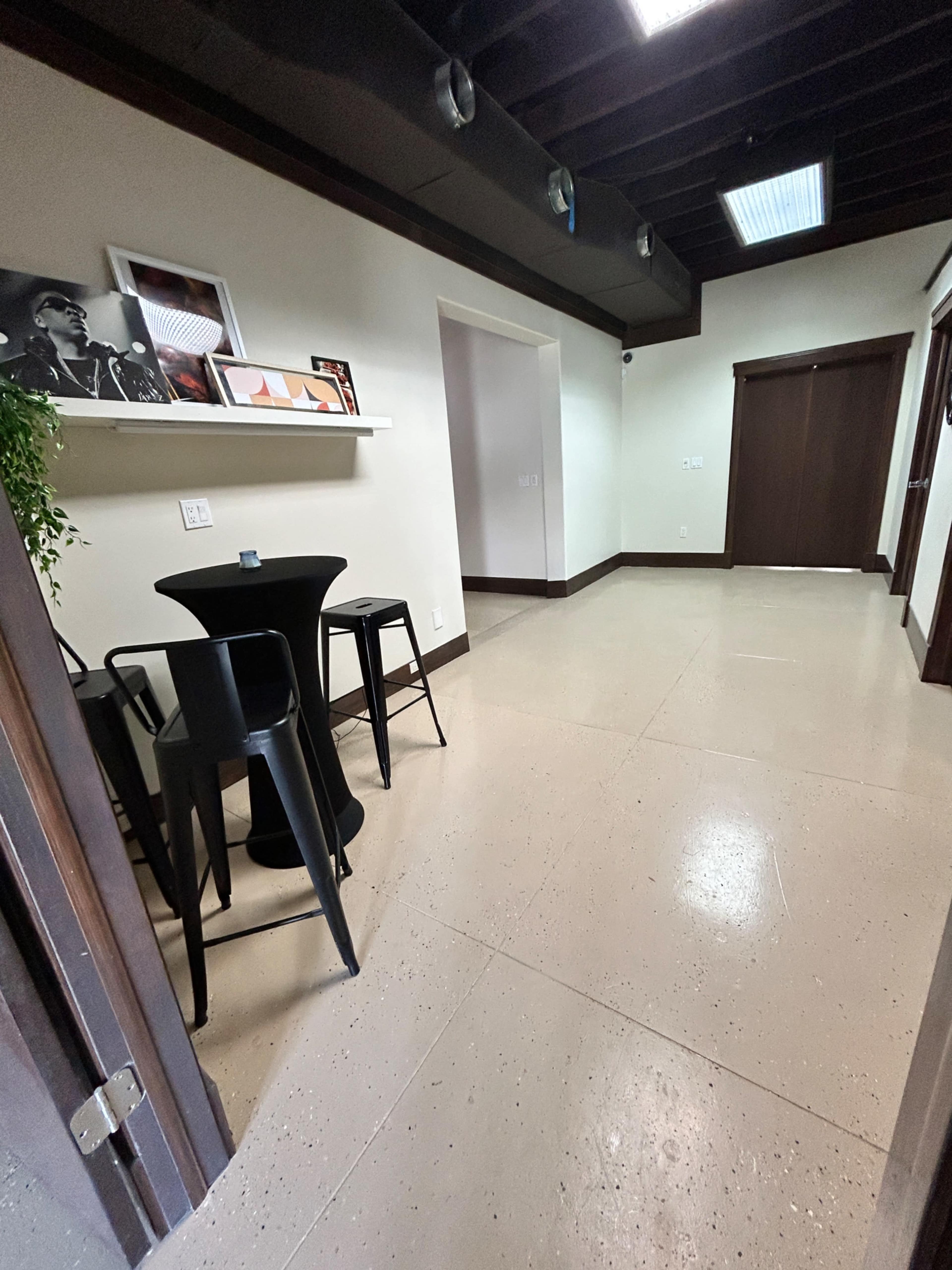Eclectic Multi-Room Space in the Heart of Seminole Heights Image in Southeast Seminole Heights, Tampa, FL