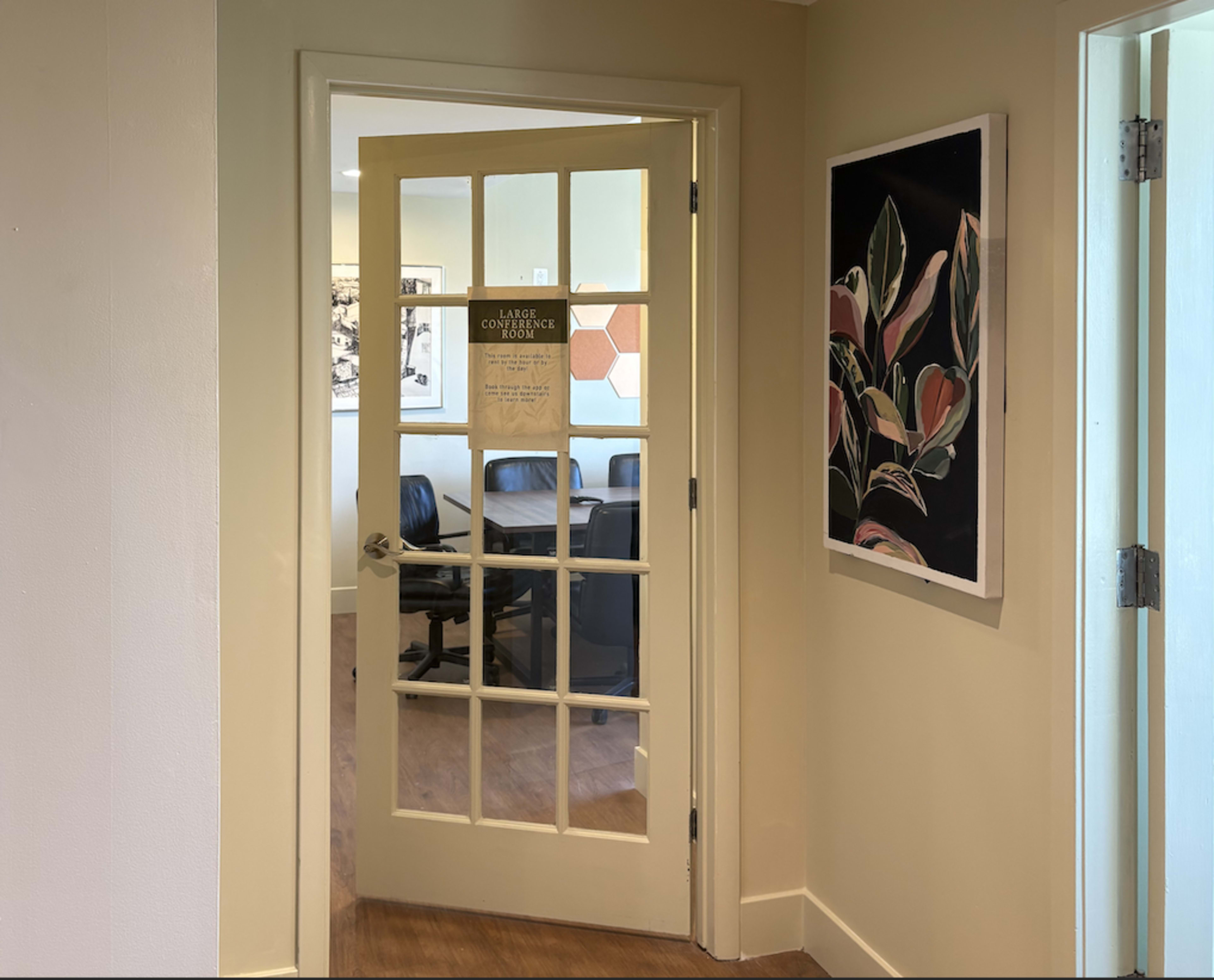 Del Ray Conference Room in Beautifully-designed Co-work Space Image in Del Ray, Alexandria, VA