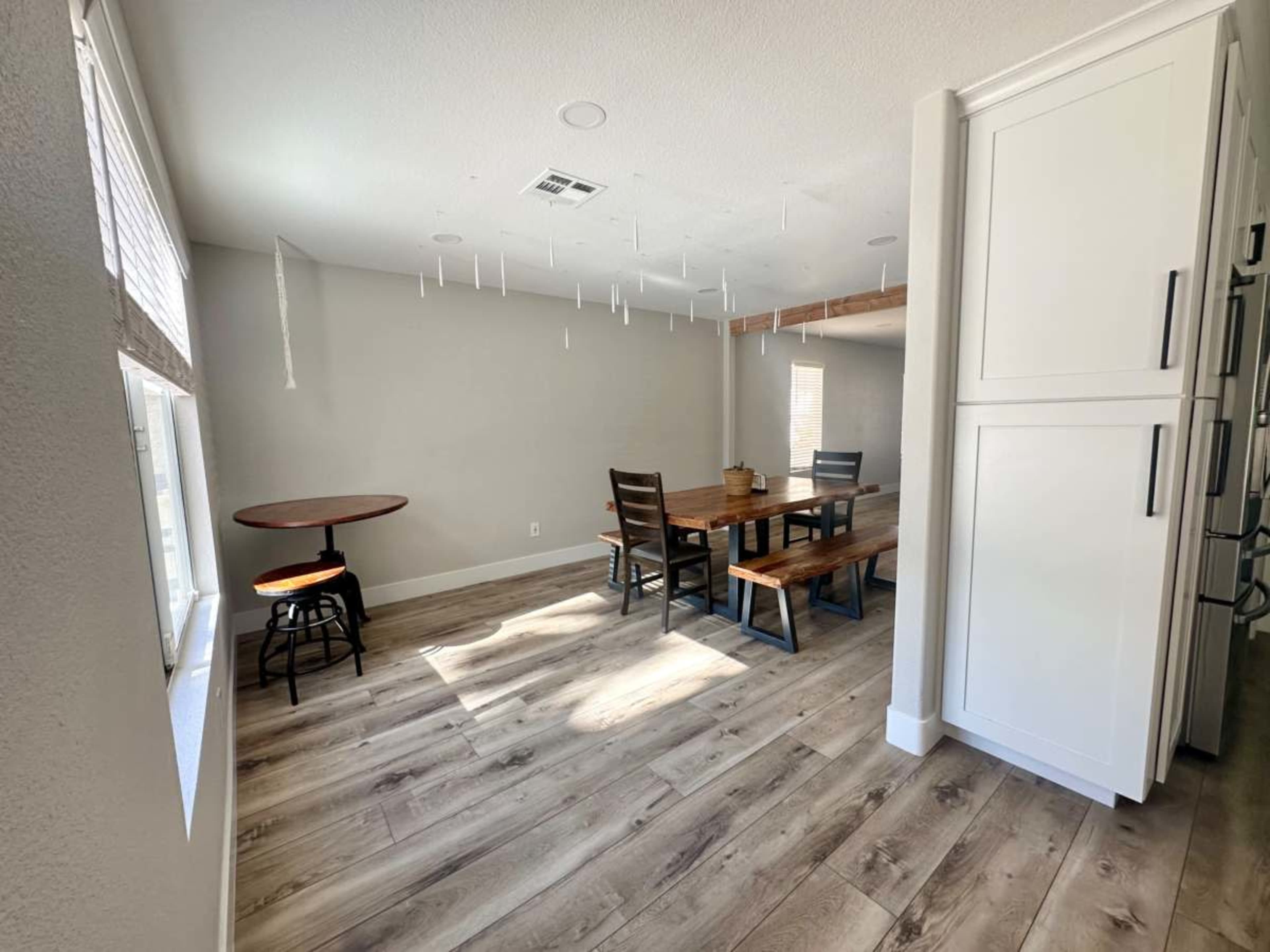 Modern Indoor-Outdoor Venue with Poolside & Full Kitchen Image in Twin Lakes, Las Vegas, NV