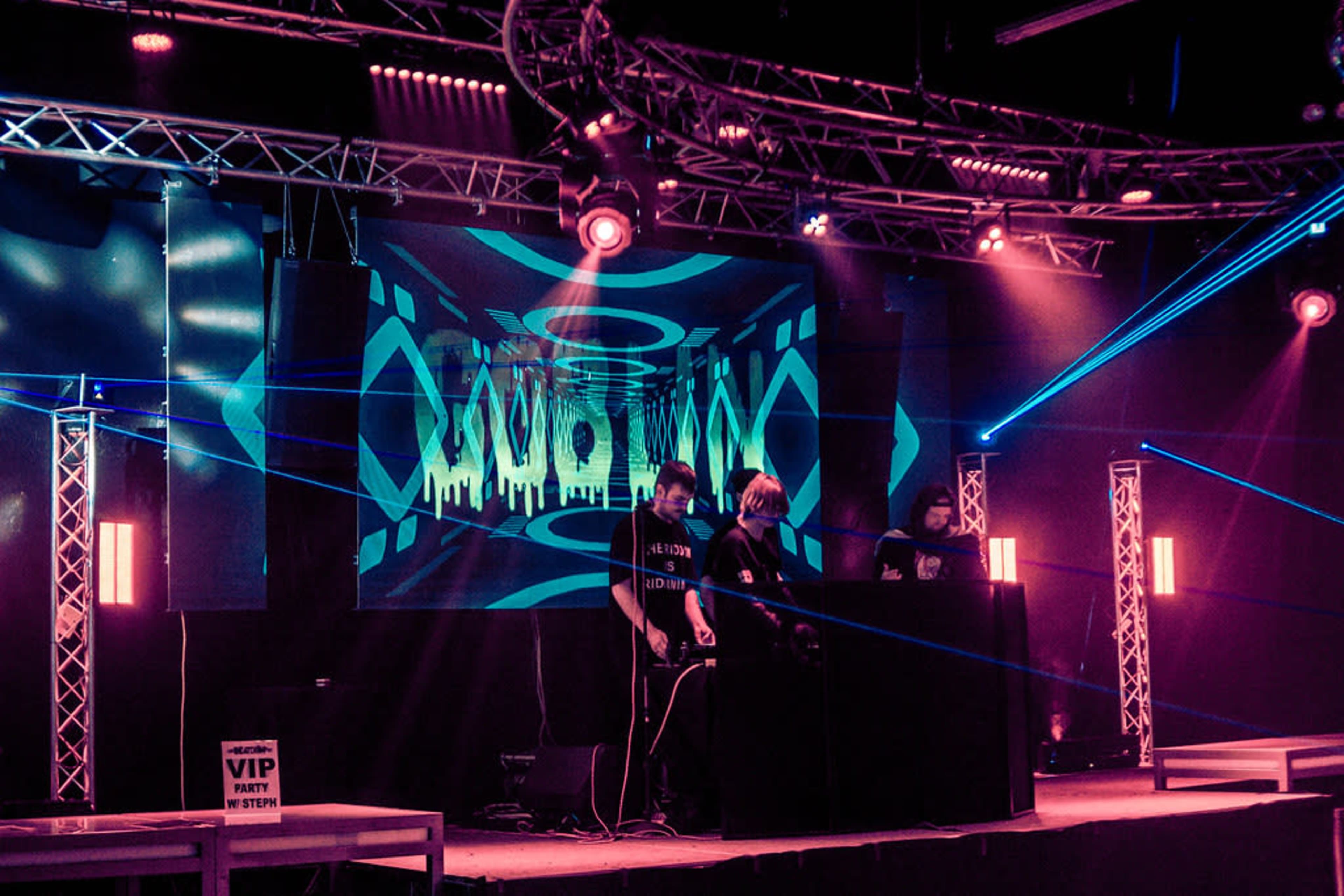 Modern Club Space w/ Stage & Bar in Lacey Image in Lacey, Lacey, WA