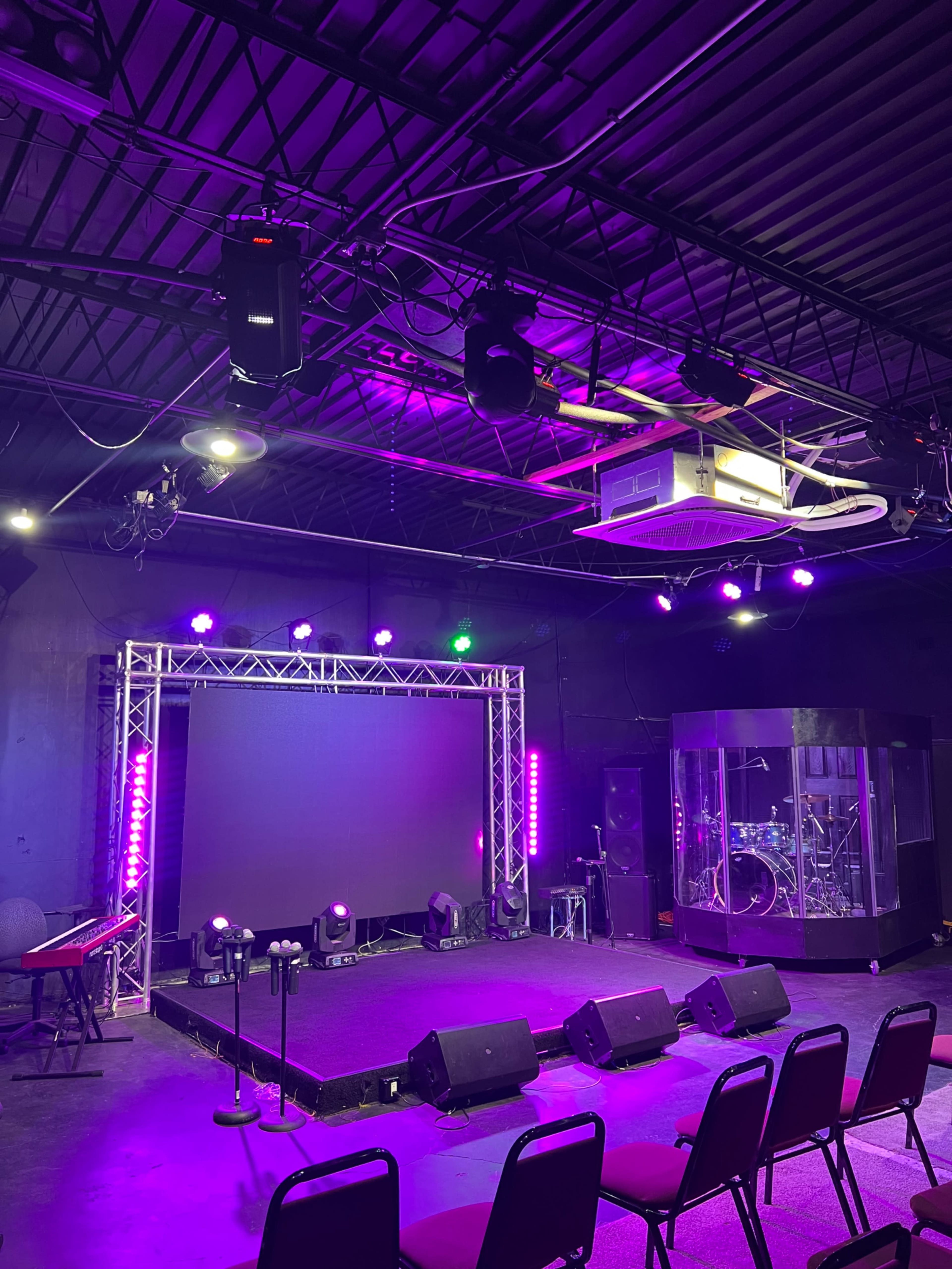 Modern Recording & Rehearsal Studio Image in Barton Estates, irving, TX