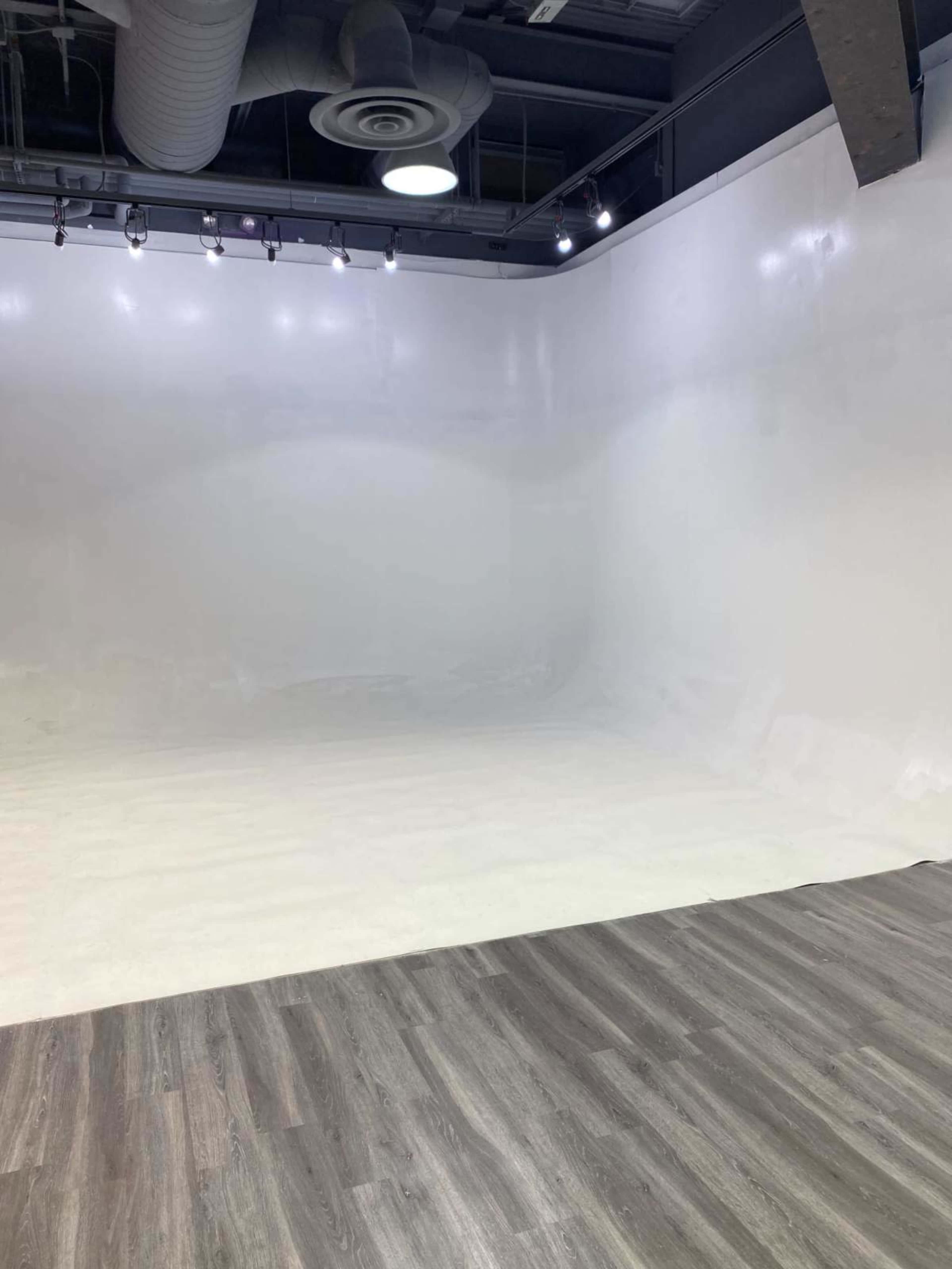 Photography Studio & Event Space Image in Plymouth Township, Philadelphia, PA