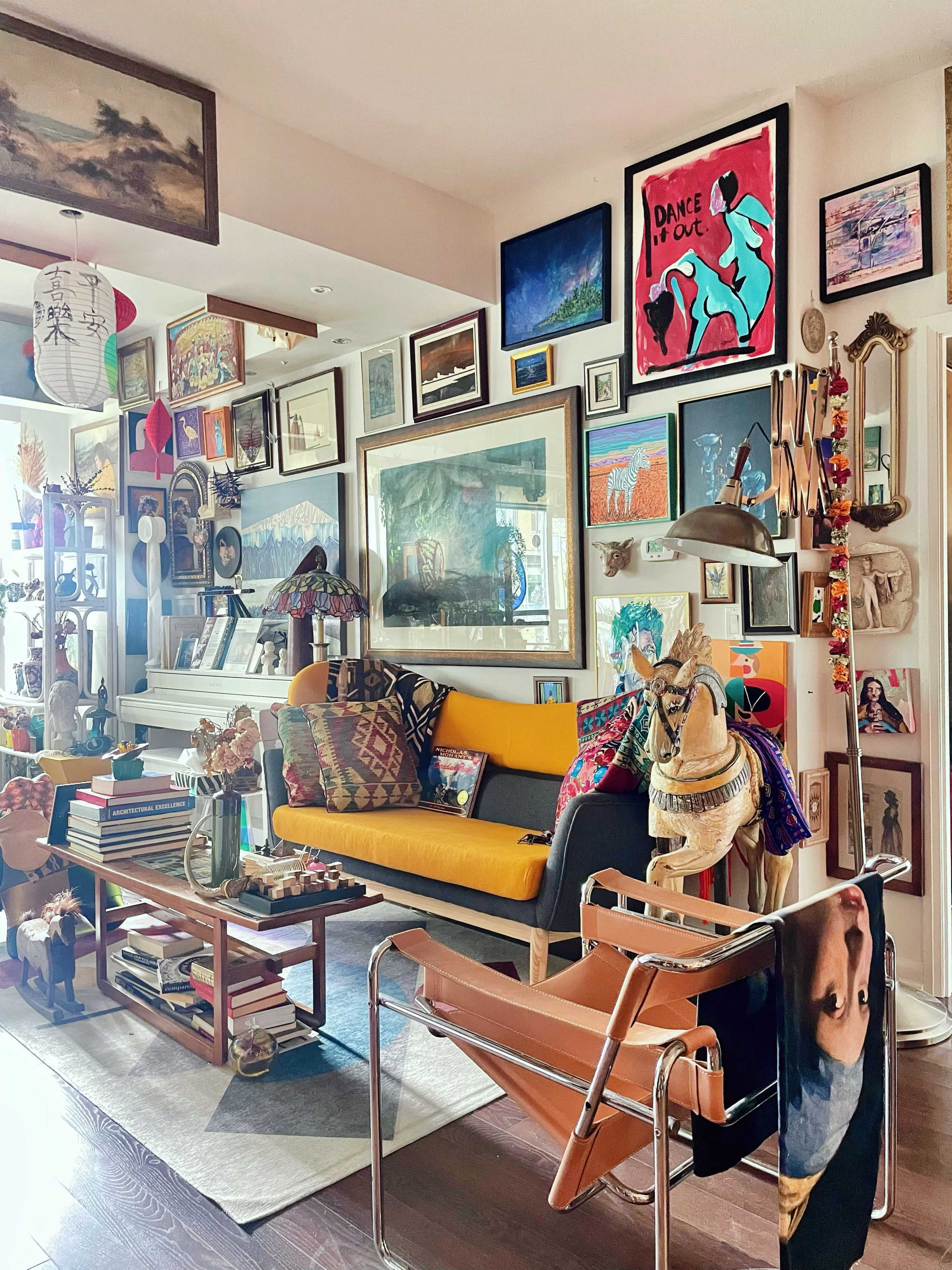 Art-Filled Urban Sanctuary in Historic Cabbagetown Image in Downtown Toronto, Toronto, ON