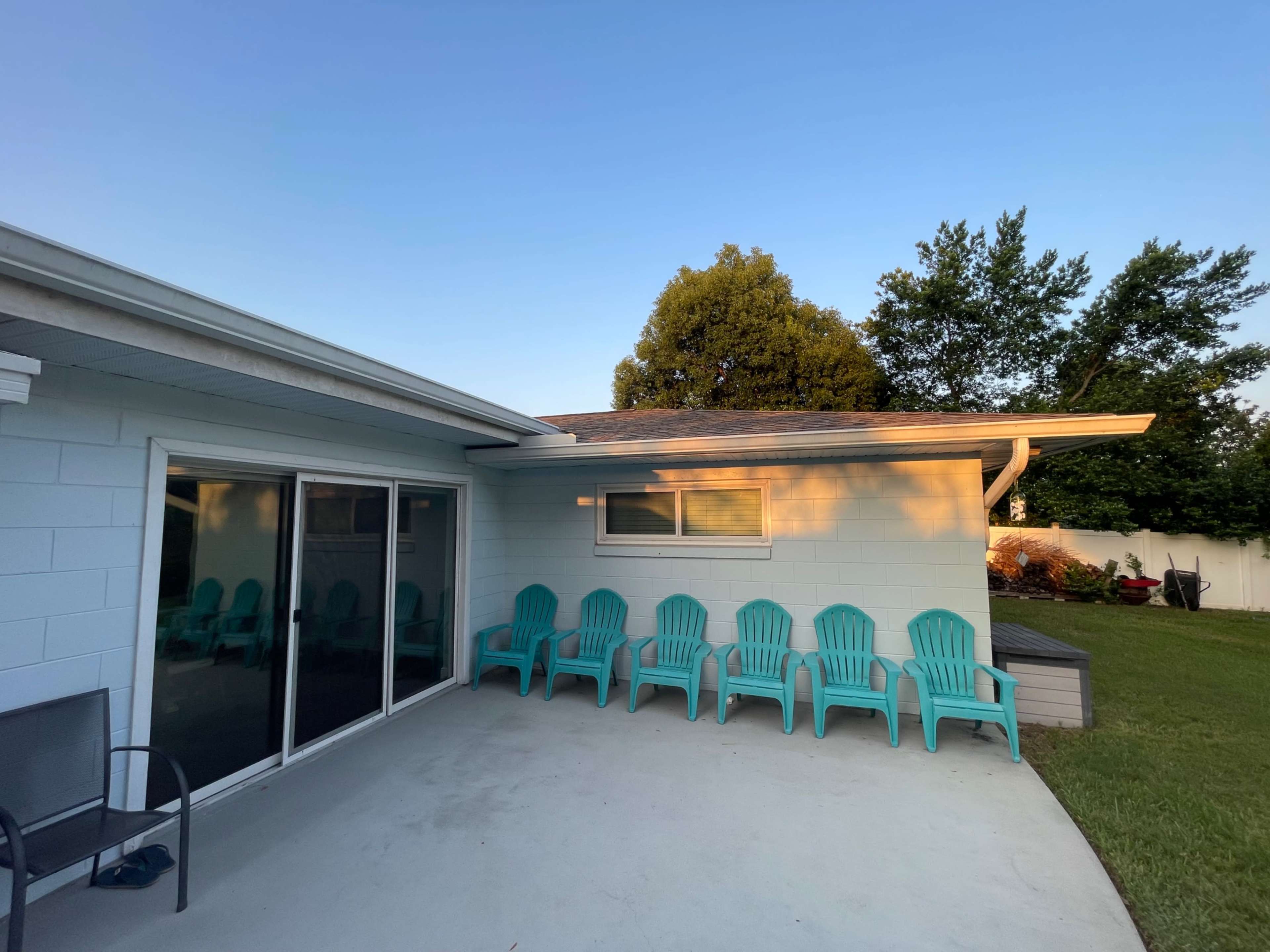 2200sq ft home between downtown Orlando and OIA that is very roomy Image in Conway, Orlando, FL