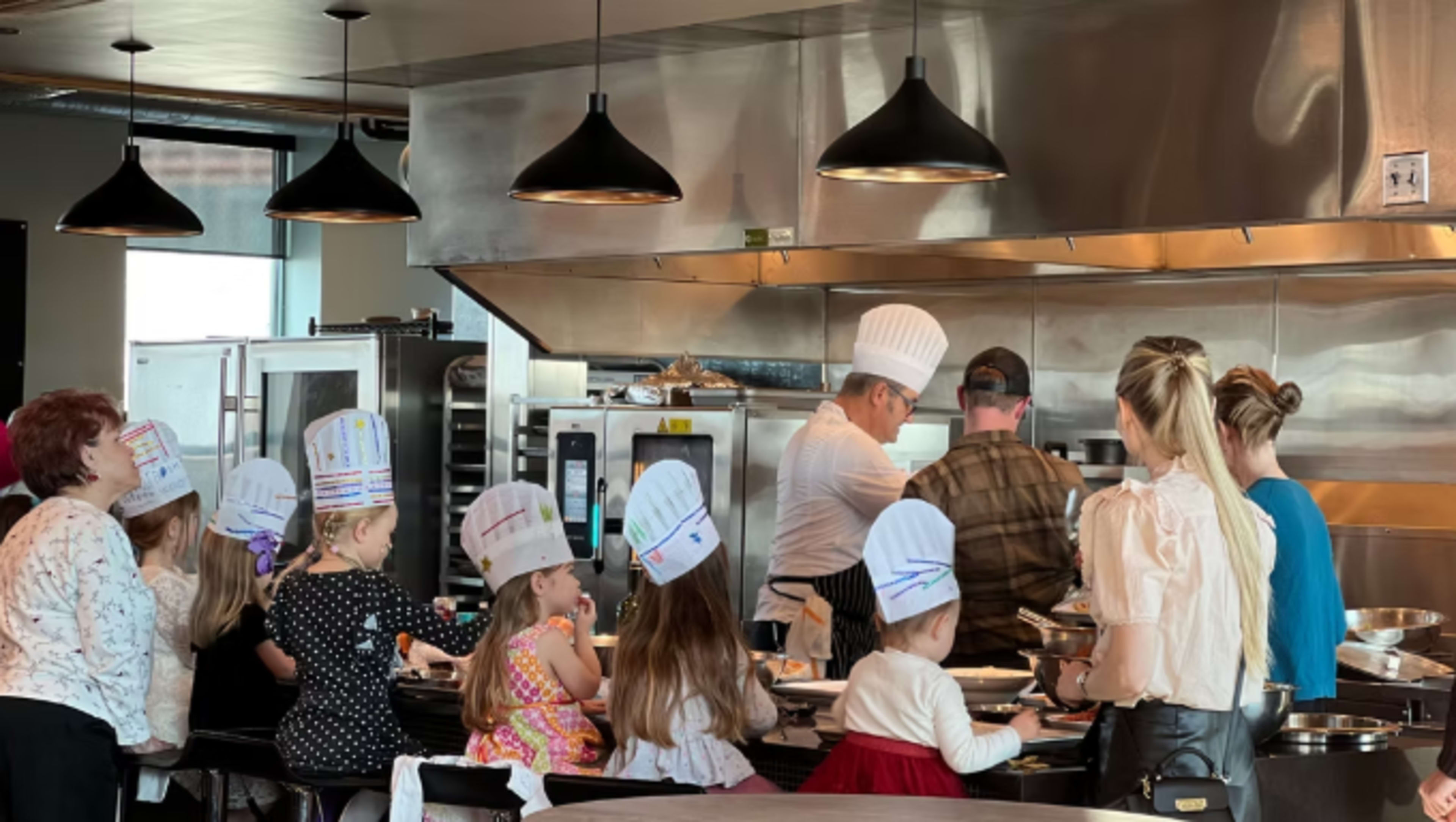 Corporate Event & Private Party Loft with Chef’s Kitchen in Downtown Chicago Image in Near North Side, Chicago, IL