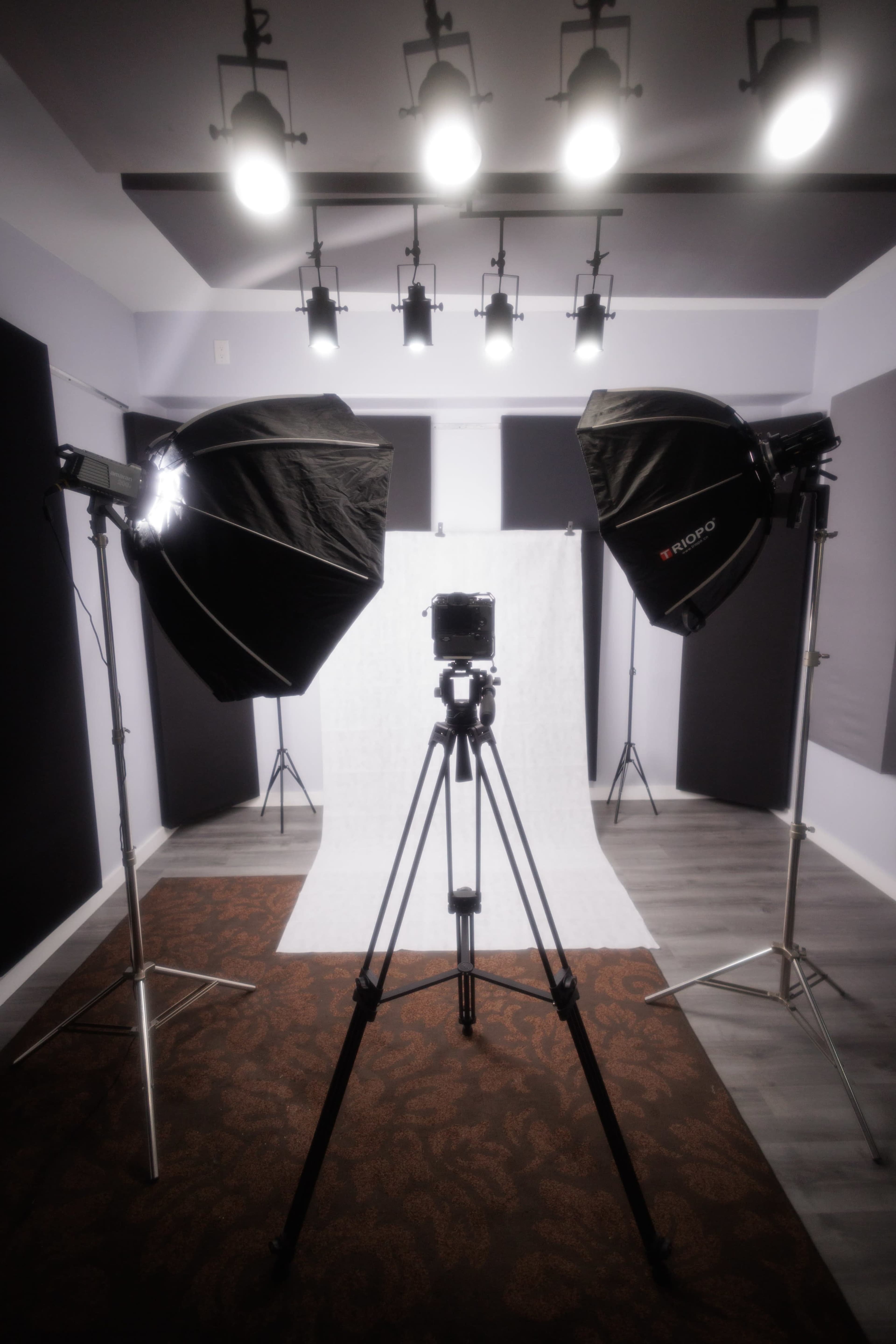 Newly Built Urban Photo Studio with Acoustic Insulation Image in Vista, Vista, CA