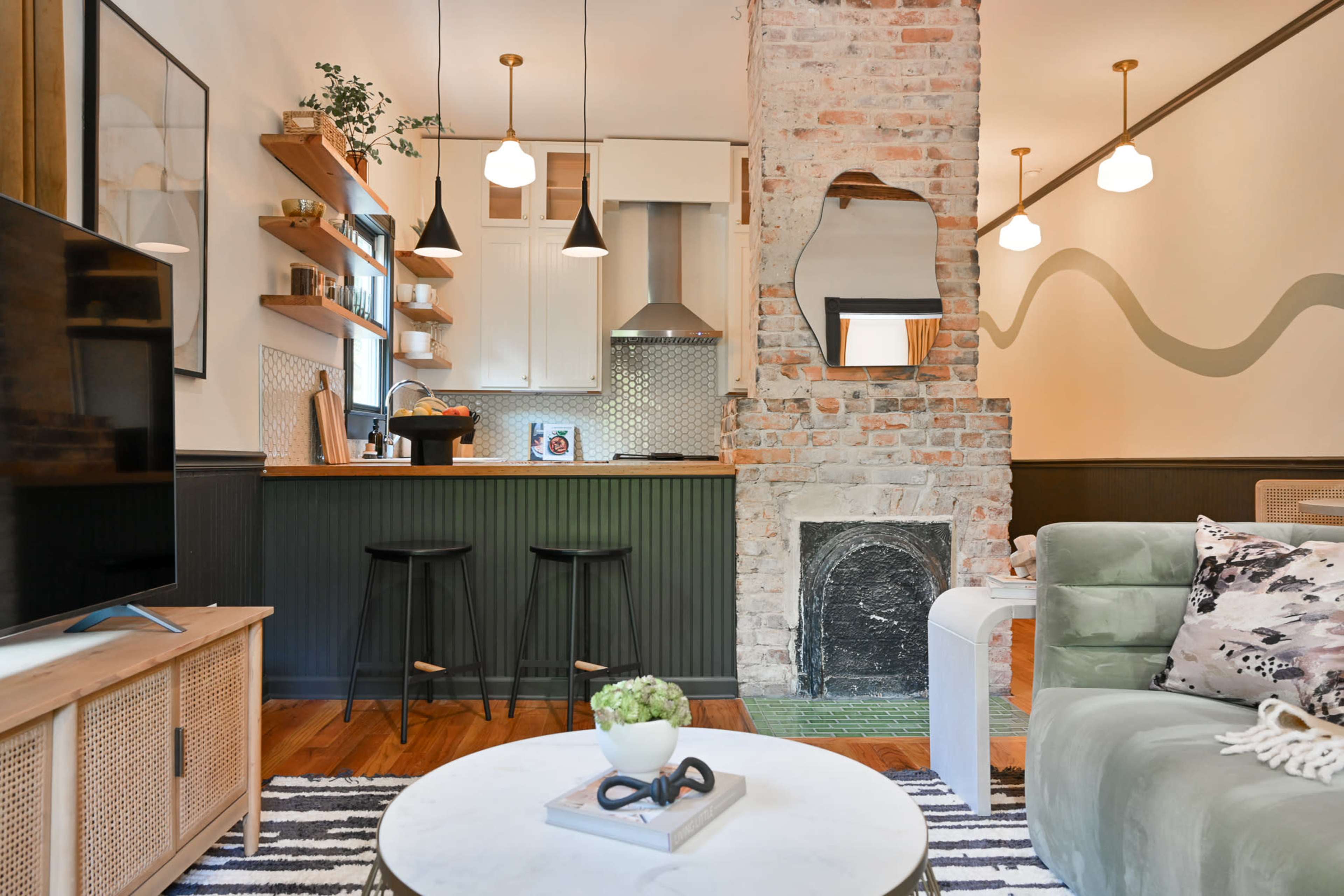 Yellow Brick Road - Cozy Designer Gem, Cabbagetown Image in Cabbagetown, Atlanta, GA