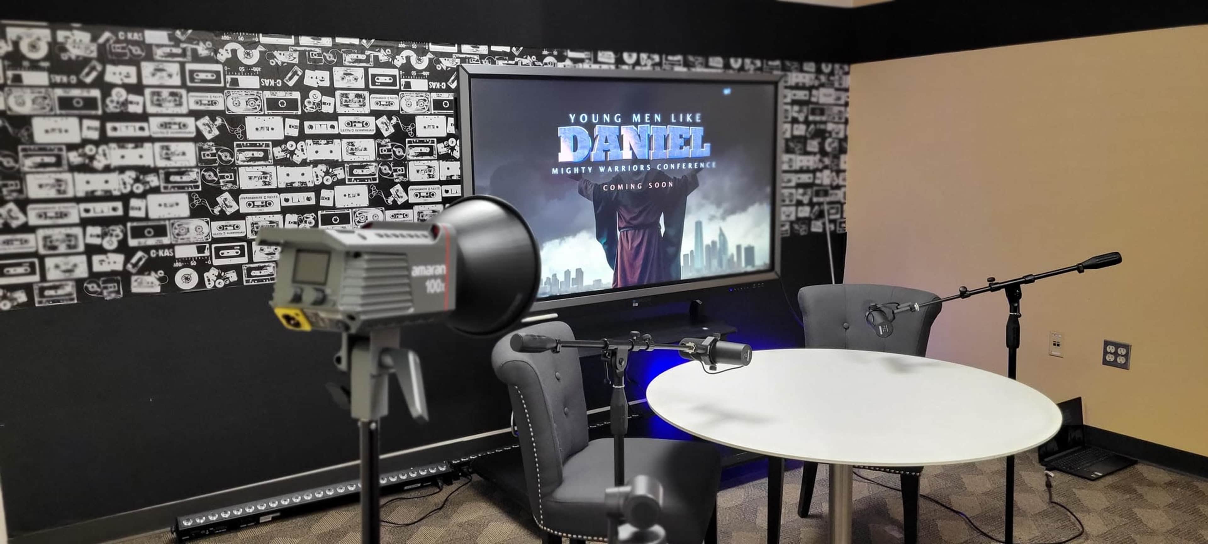 Houston Modern Multipurpose Studio Image in South Main, Houston, TX