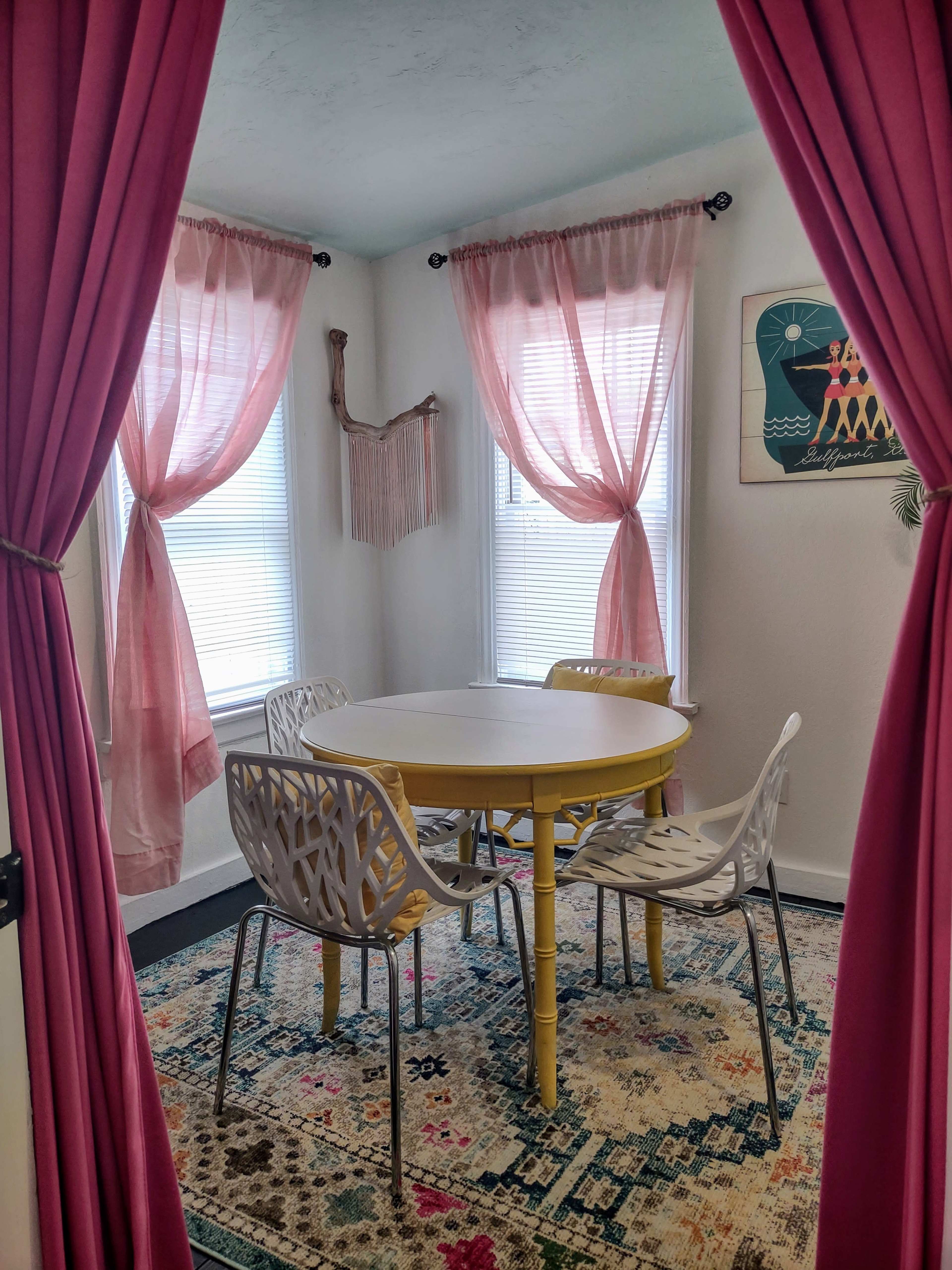 charming, vintage cottage with detached art studio Image in Gulfport, Gulfport, FL