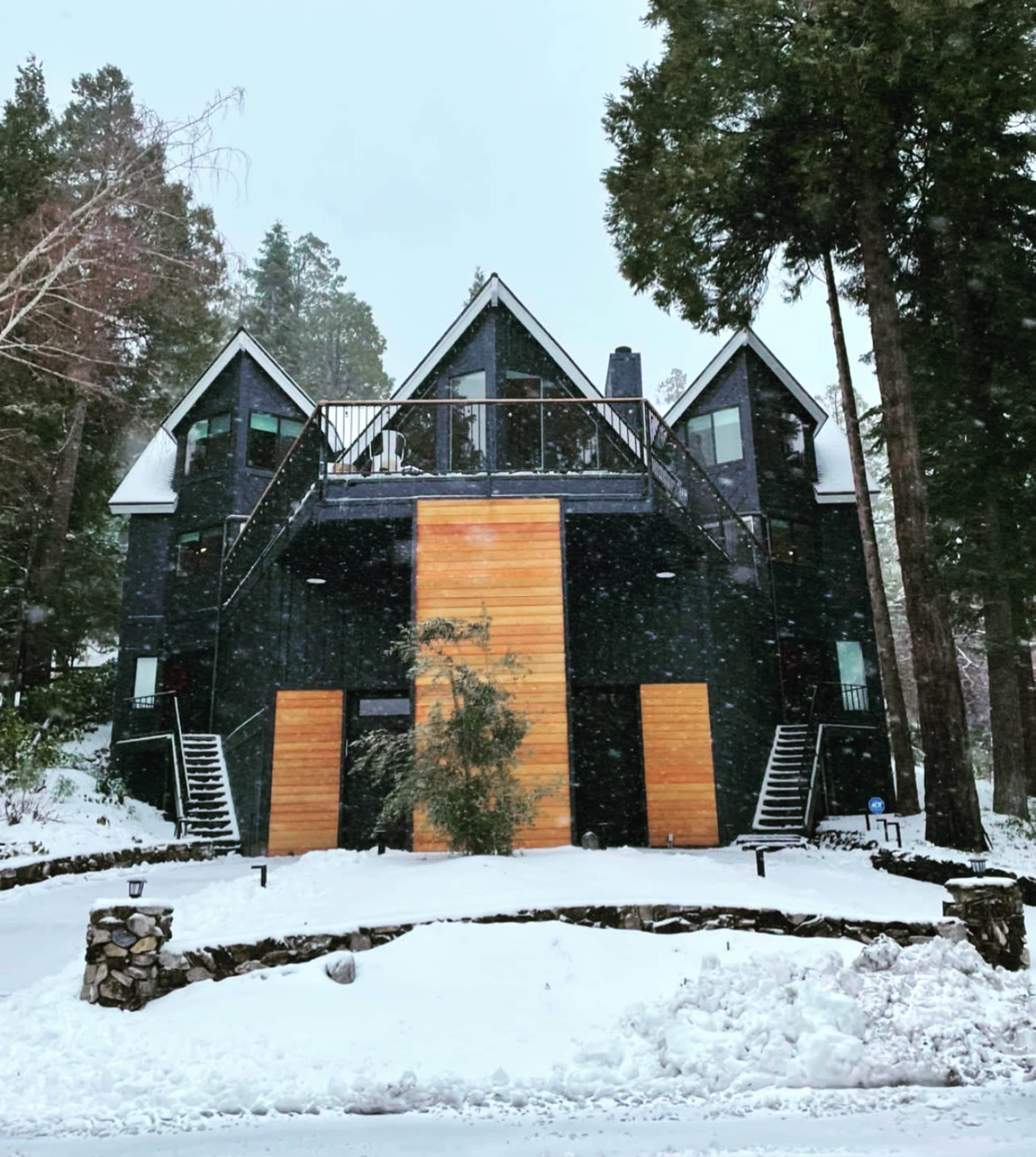 4 story Prowl-Home (Aframe) Mountain Home with beautiful lake views modern  decor, Lake Arrowhead, CA | Off-Site | Peerspace, image size:3840x4289