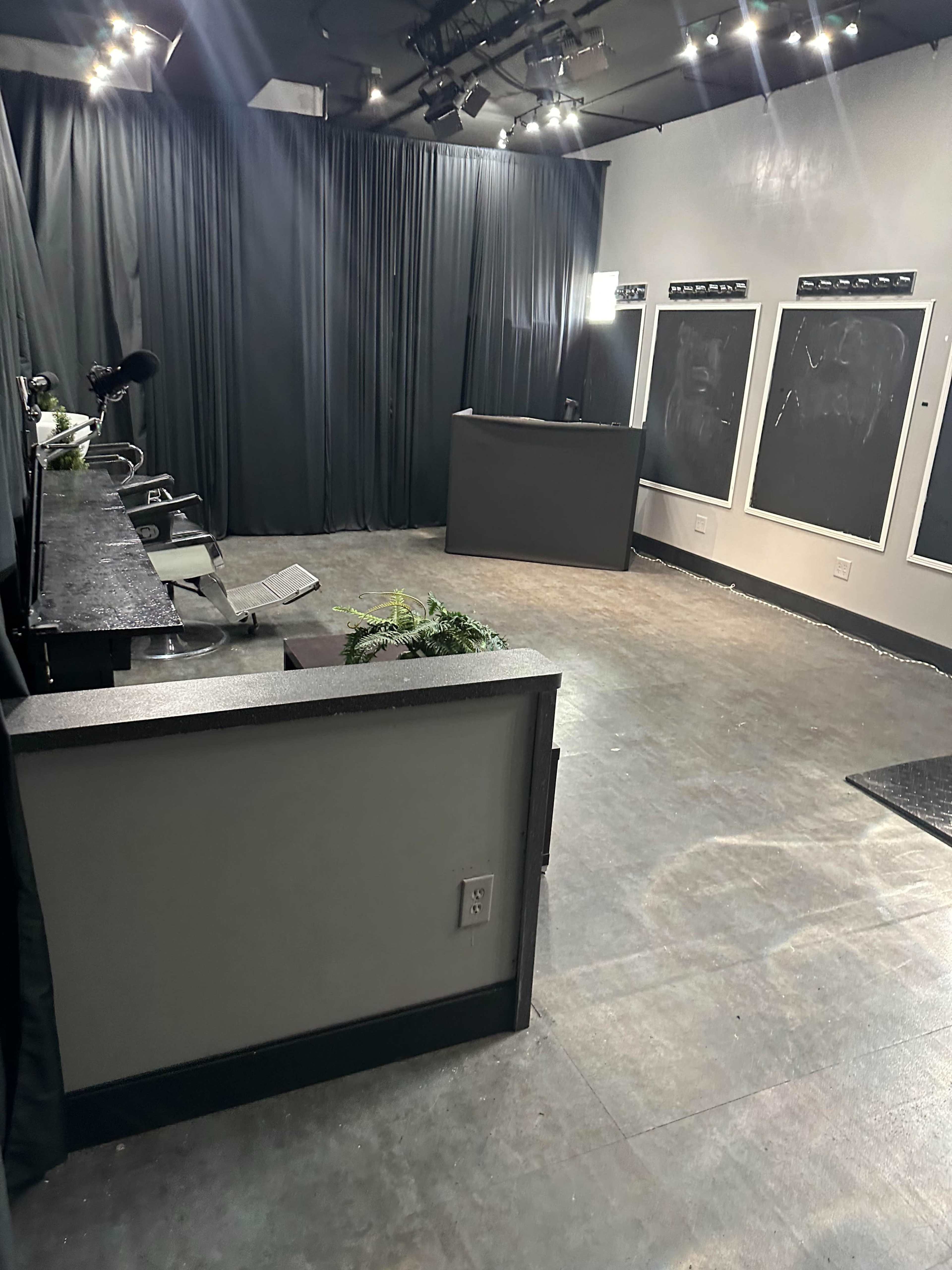 Content creator space multi-setup Image in Clinton Township, Clinton twp, MI