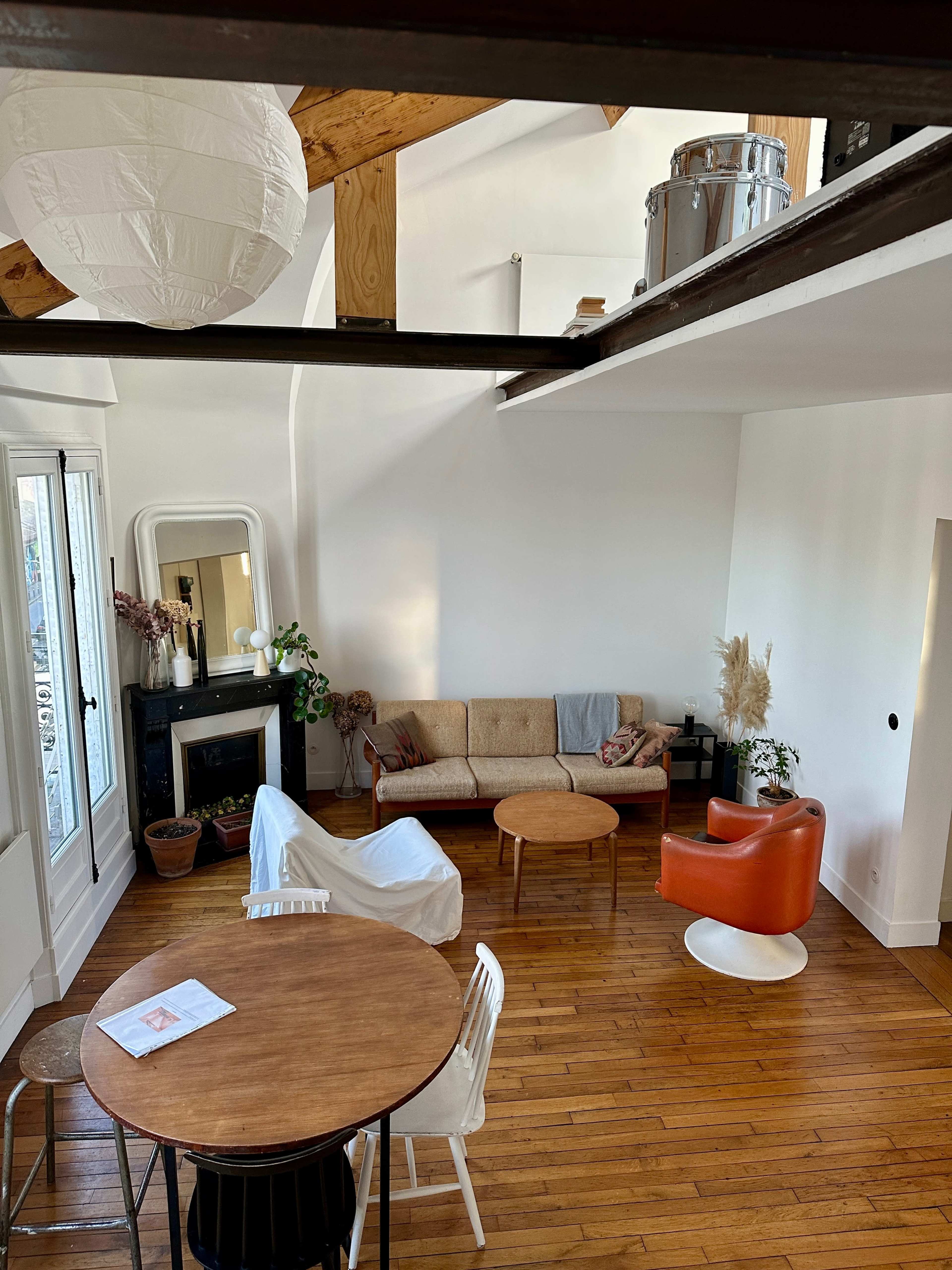 Loft style ancien et minimaliste en duplex dans l'Est Parisien pour vos shootings photos et tournages Image in , Montreuil