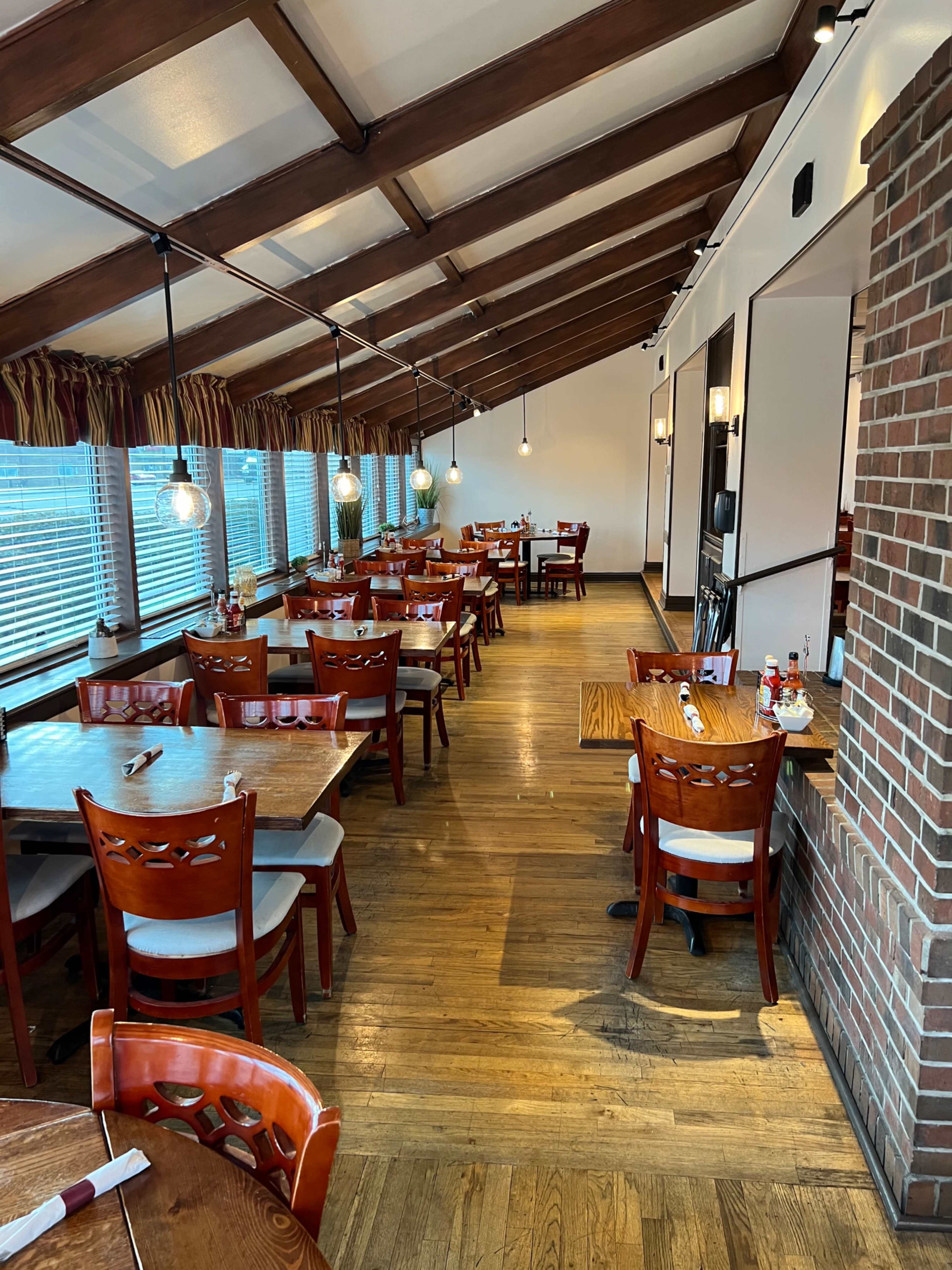 Diner for rent after hours Image in Wheeling Township, WHEELING, IL