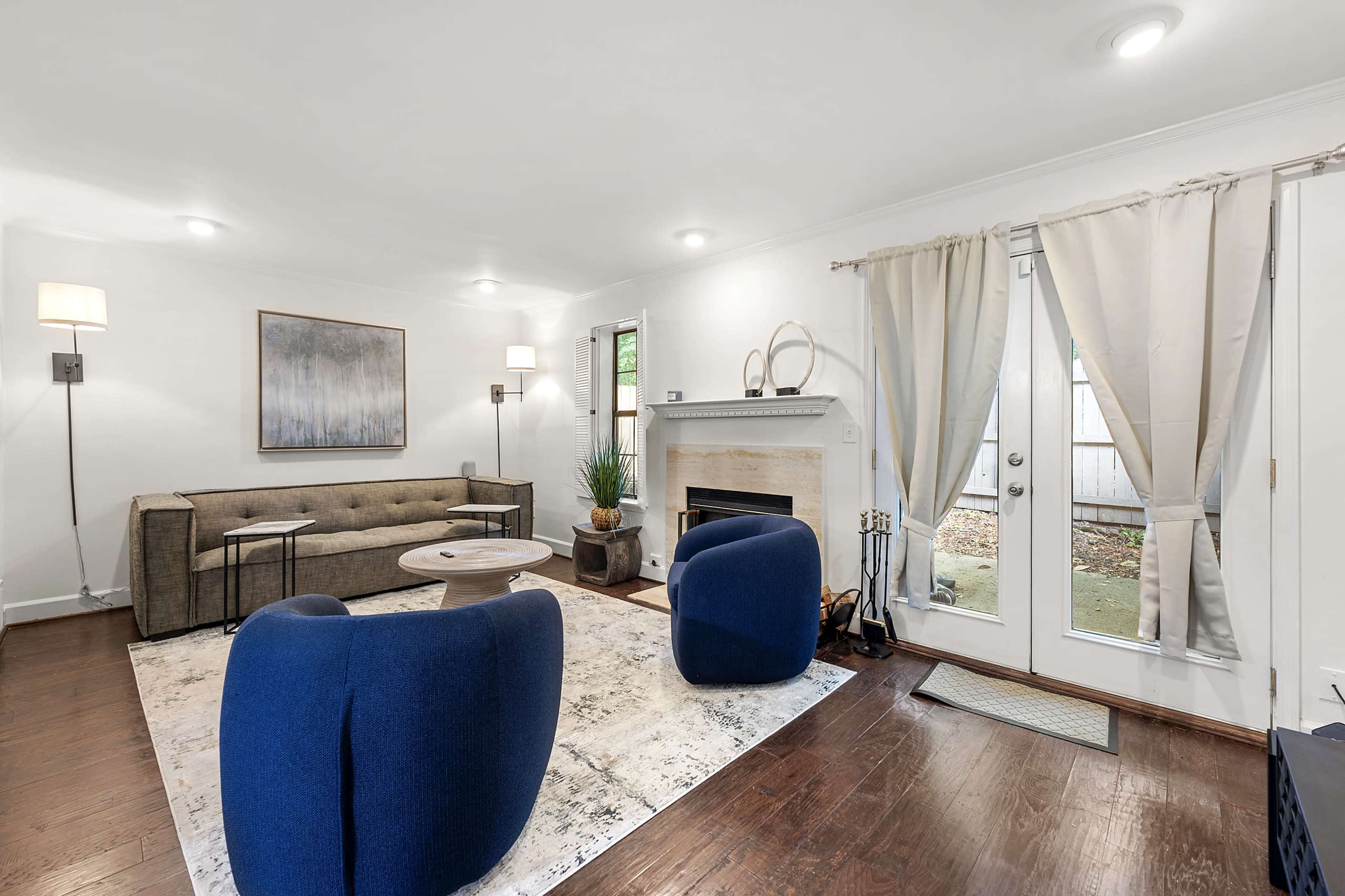 Stylish West Midtown Townhome for Photo & Film Image in Buckhead, Atlanta, GA