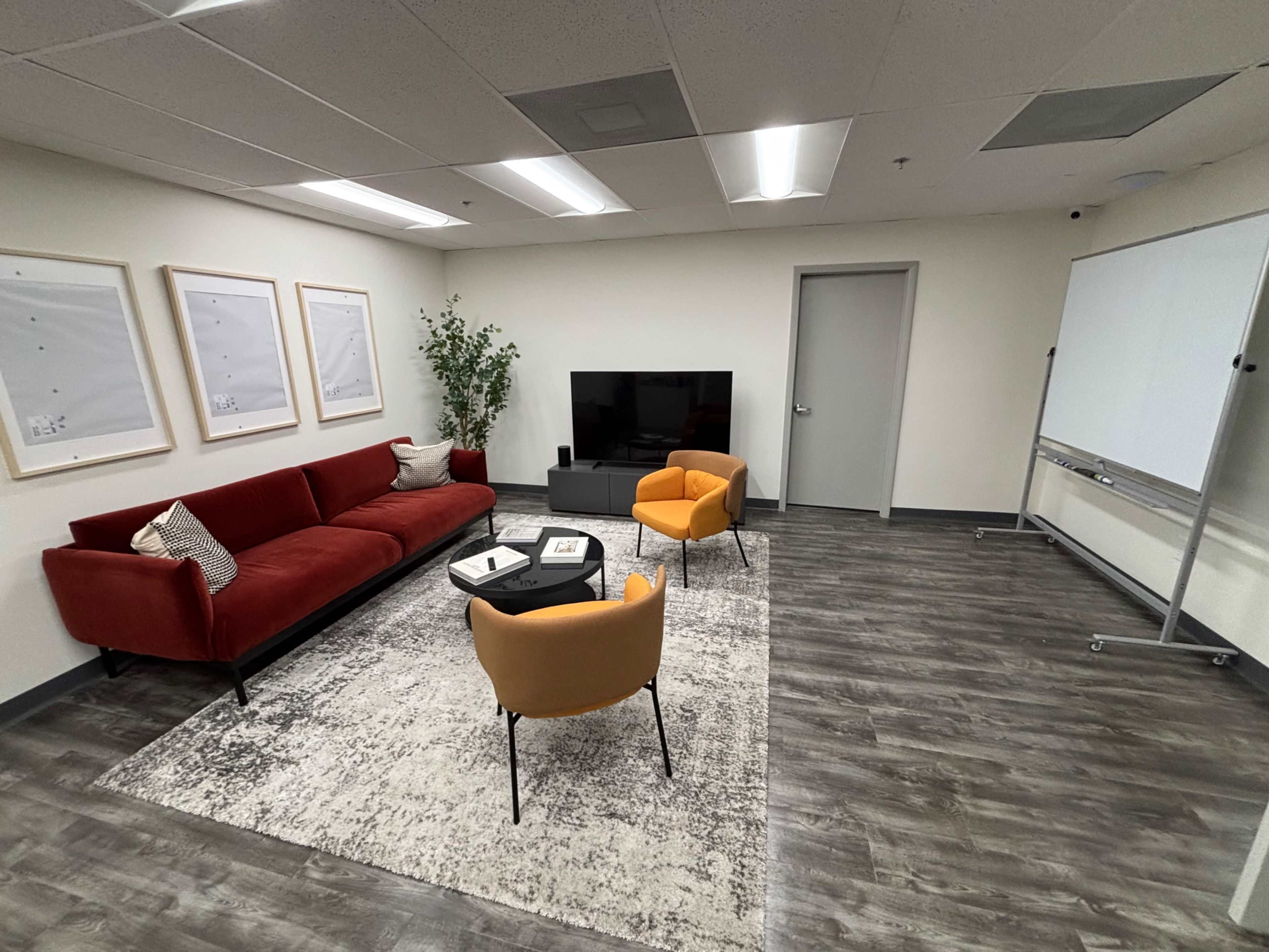 High Ceiling Warehouse with Floor & Wall Projection Image in Doral, Doral, FL