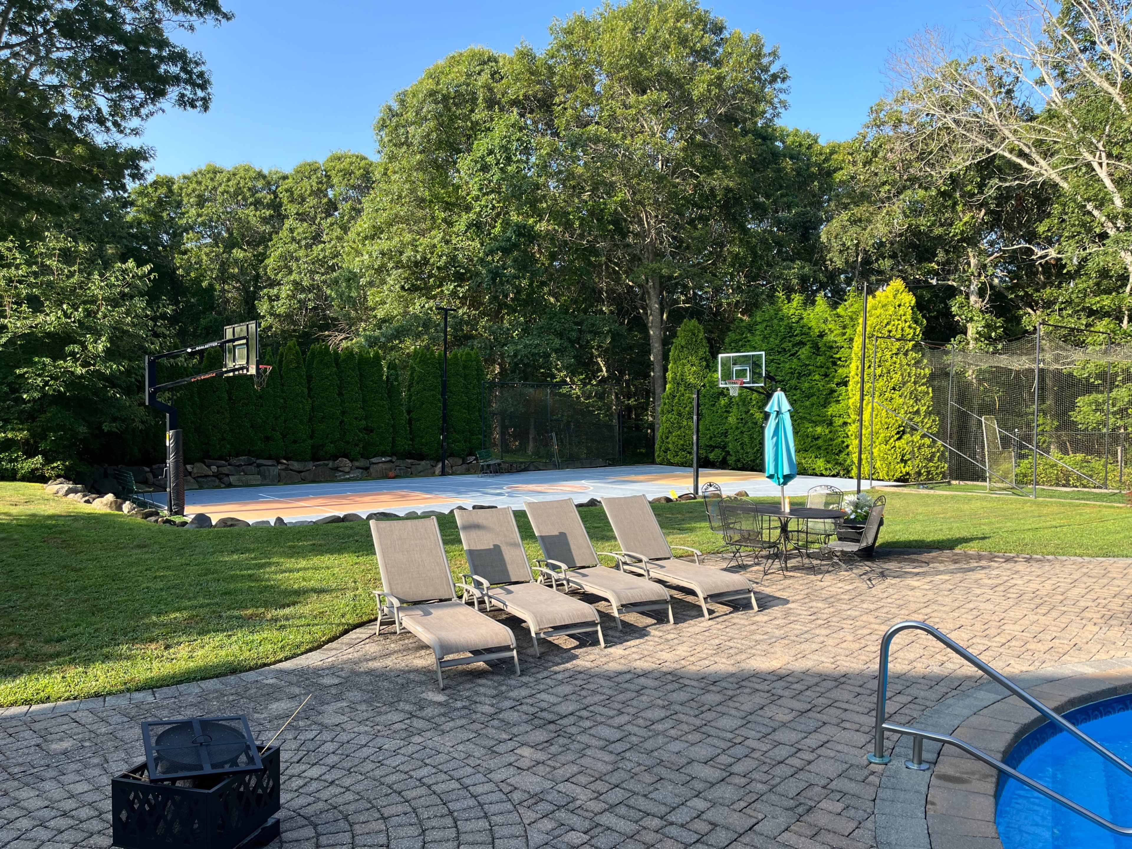 Country setting with charm Image in Brookhaven, shirley, NY