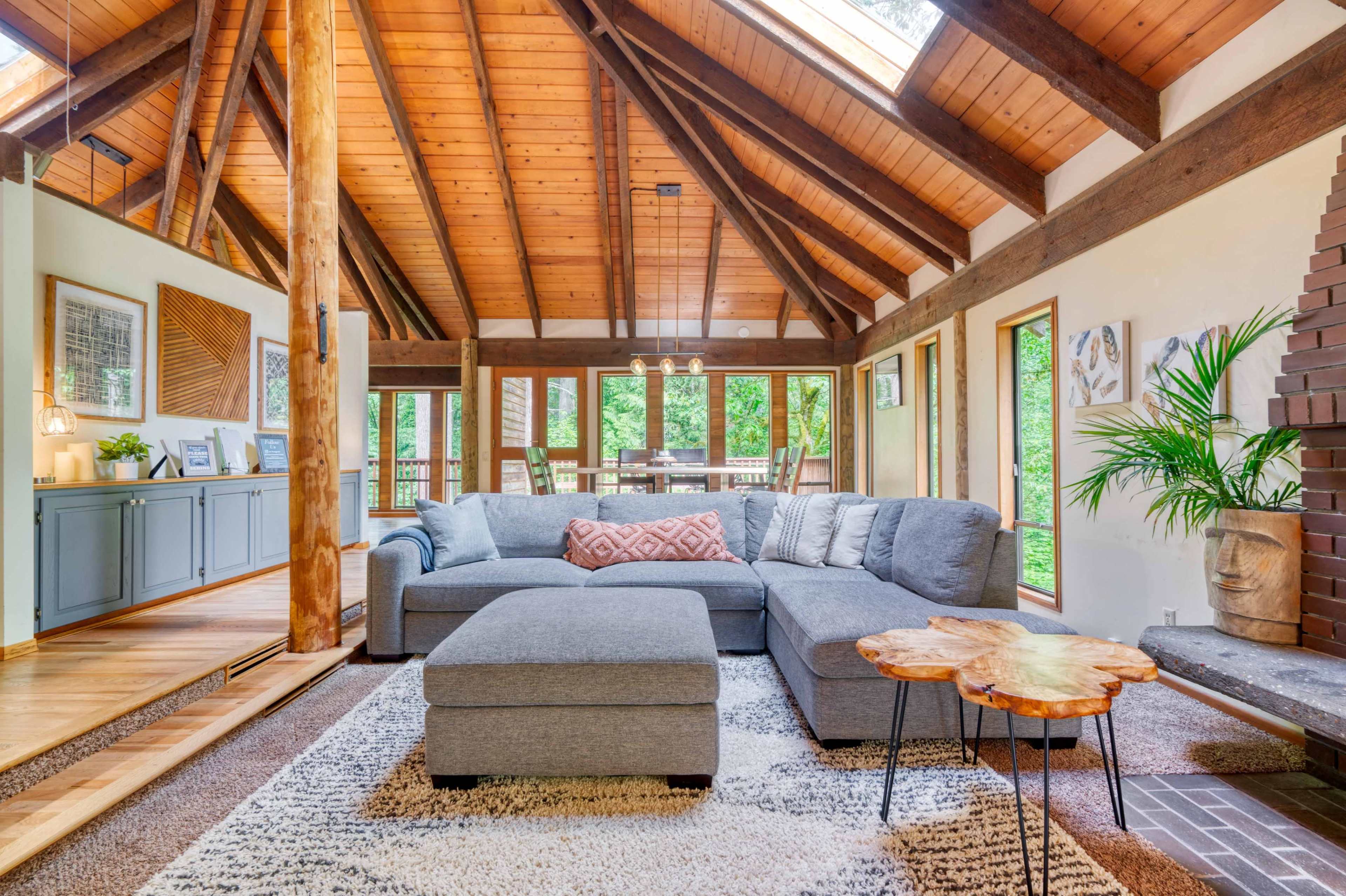 Secluded Forest Cabin – Perfect for Retreats & Creative Shoots Image in , BEAVERTON, OR