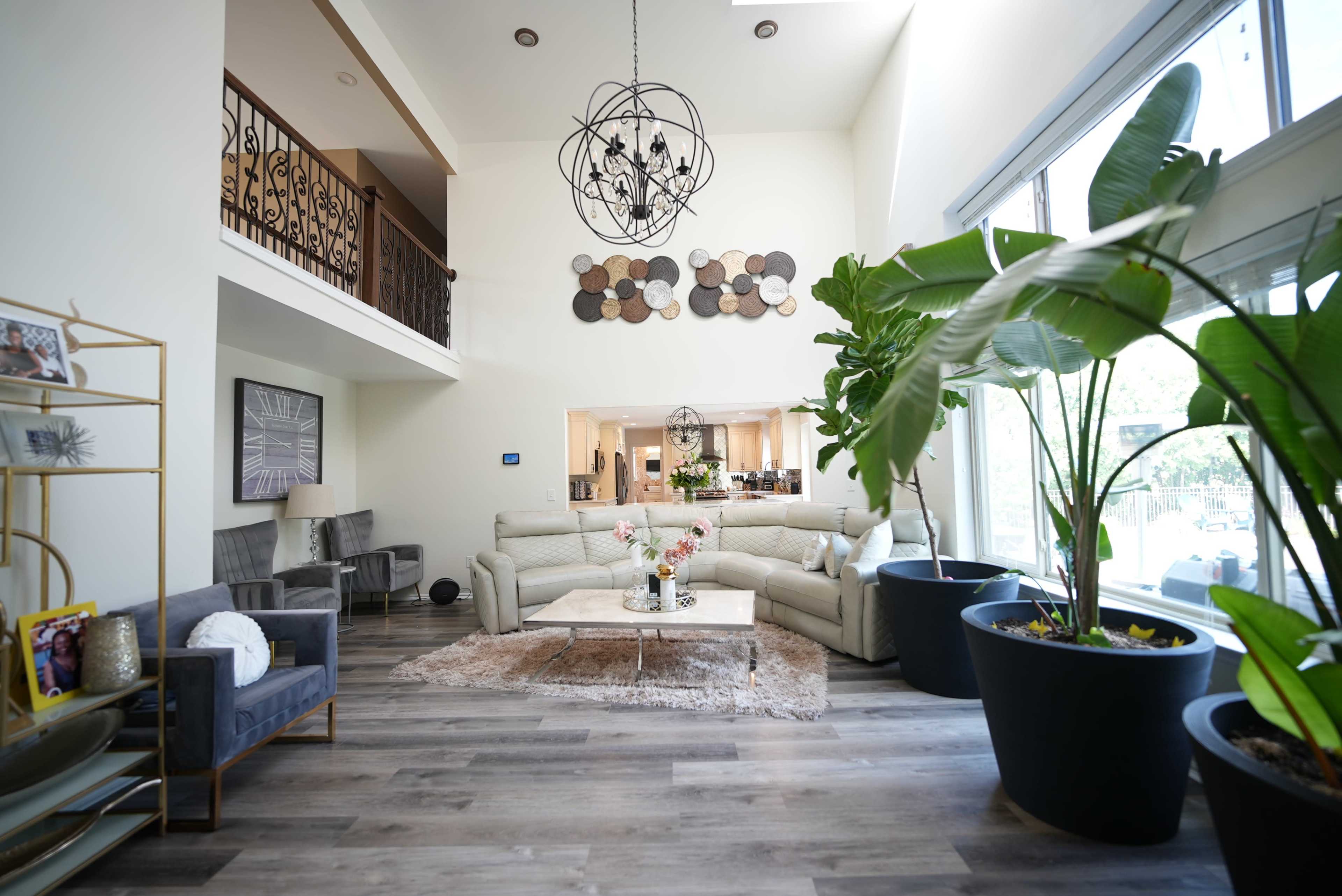 Production House in Michigan w/Pool Image in Macomb Township, Macomb, MI