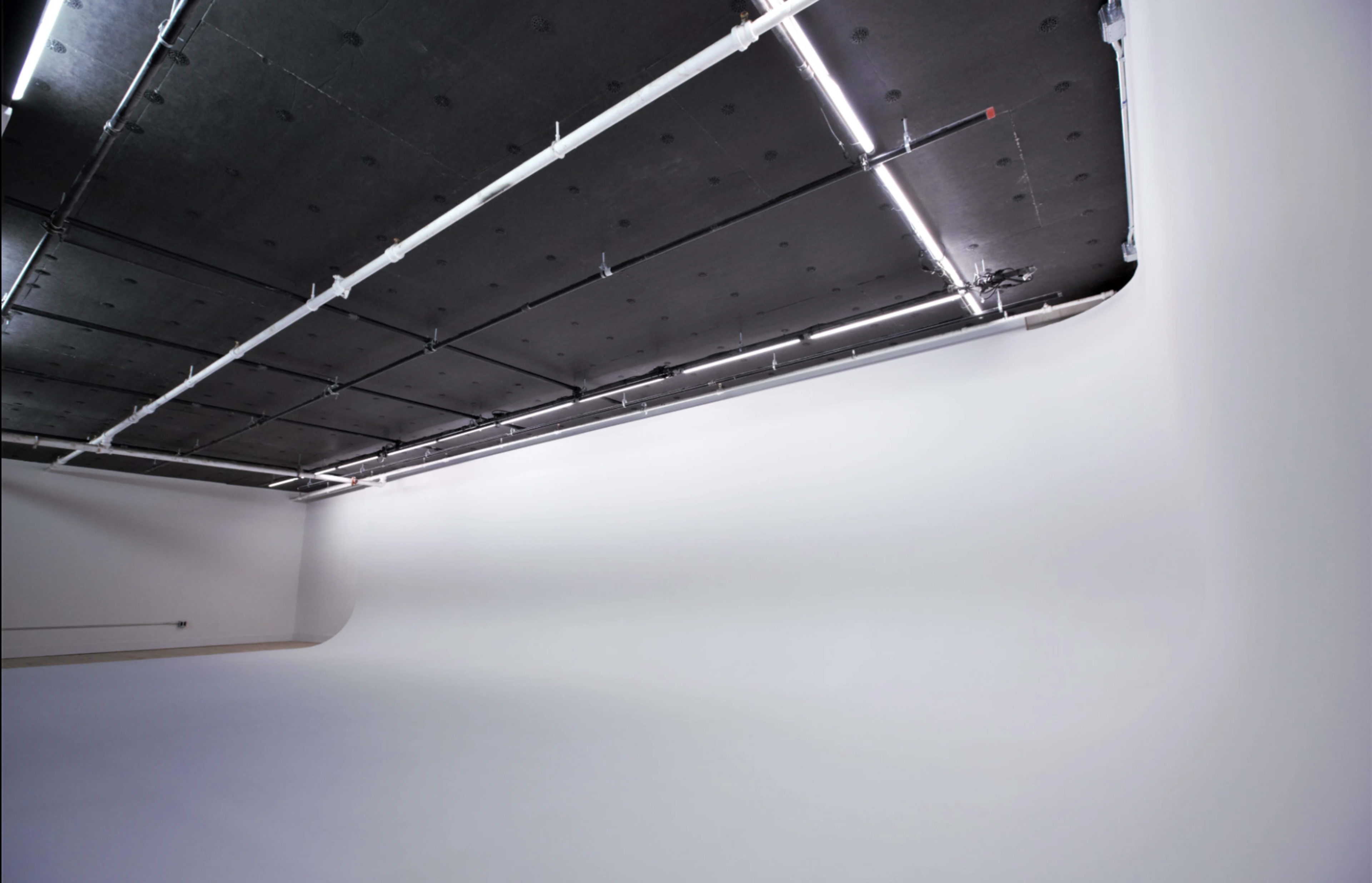 Photo/Video Cyc' Stage in Chelsea, NY Image in Midtown Manhattan, New York, NY