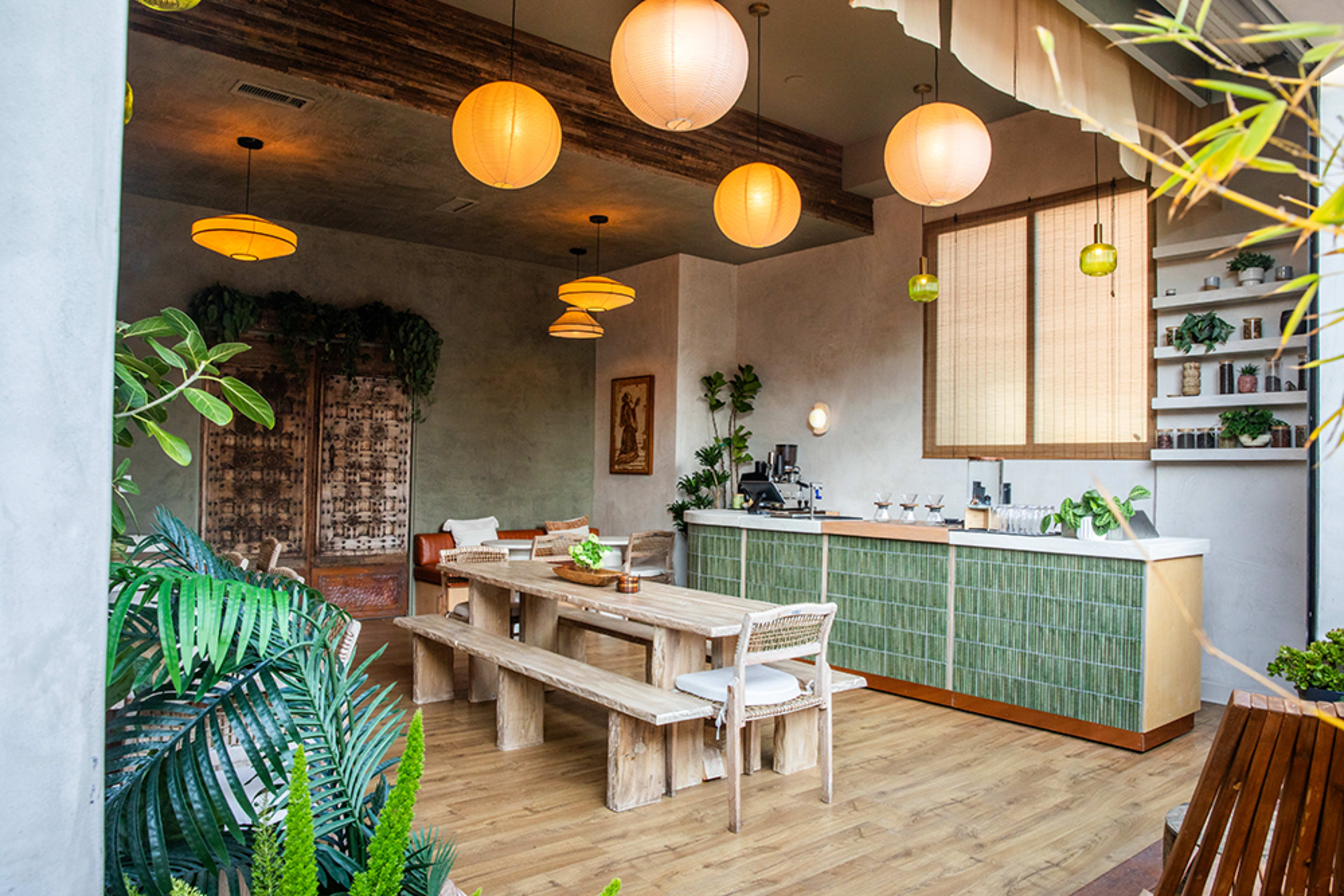 Charming Dining Room & Café with Indoor-Outdoor Flow Image in Venice, Venice, CA
