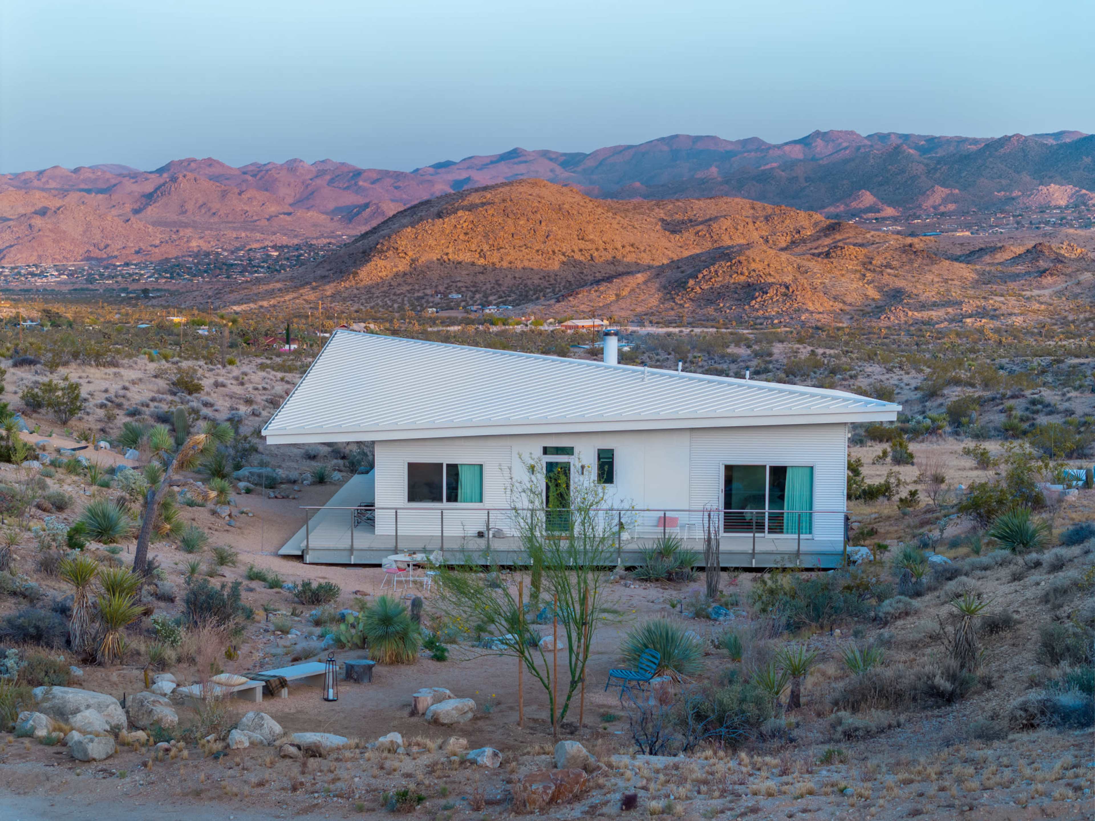 Panorama House with Desert View Image in Yucca Valley, Yucca Valley, CA