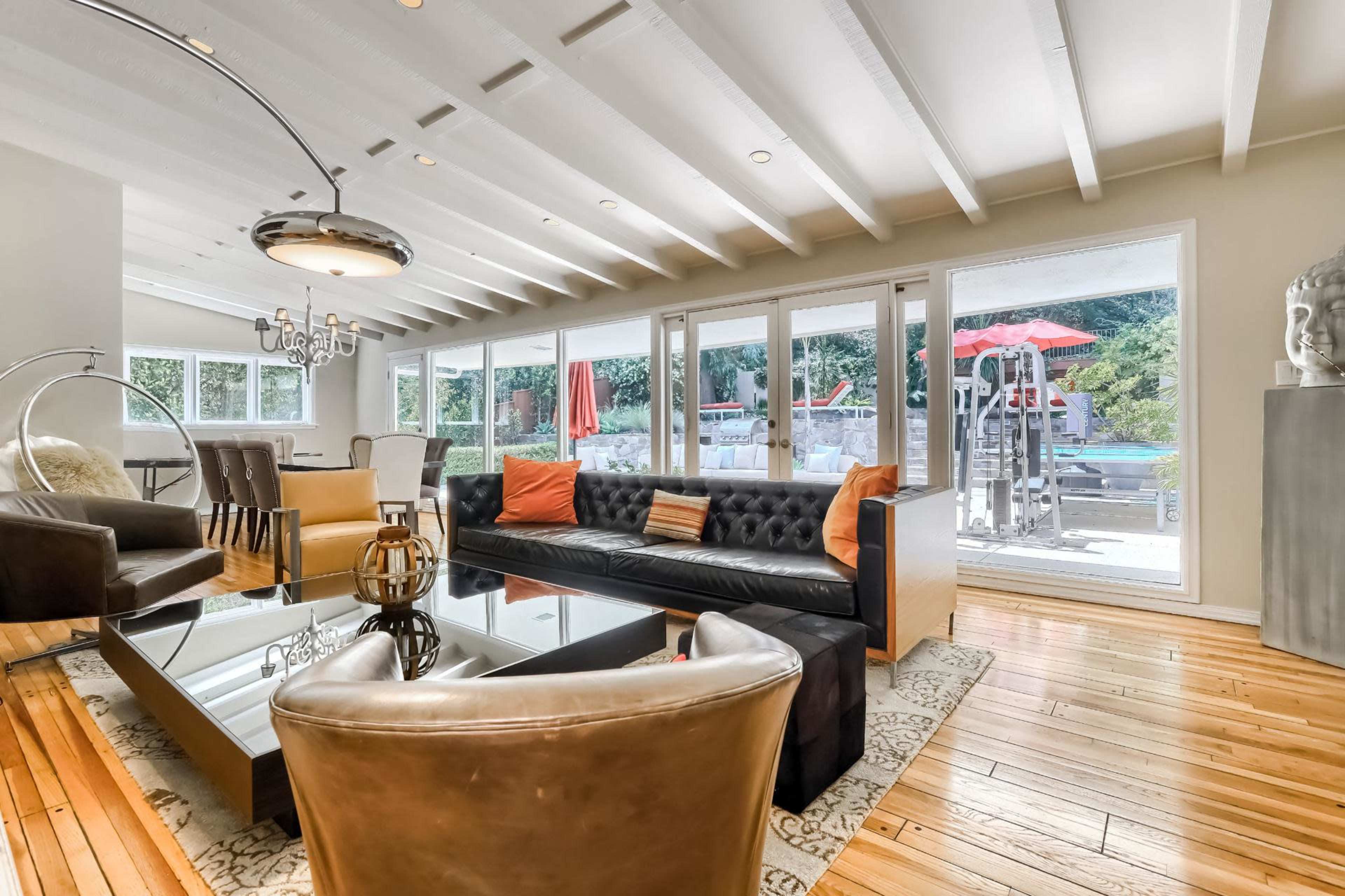 Los Angeles bright House with stunning pool and scenic backyard Image in Bel Air, Los Angeles, CA