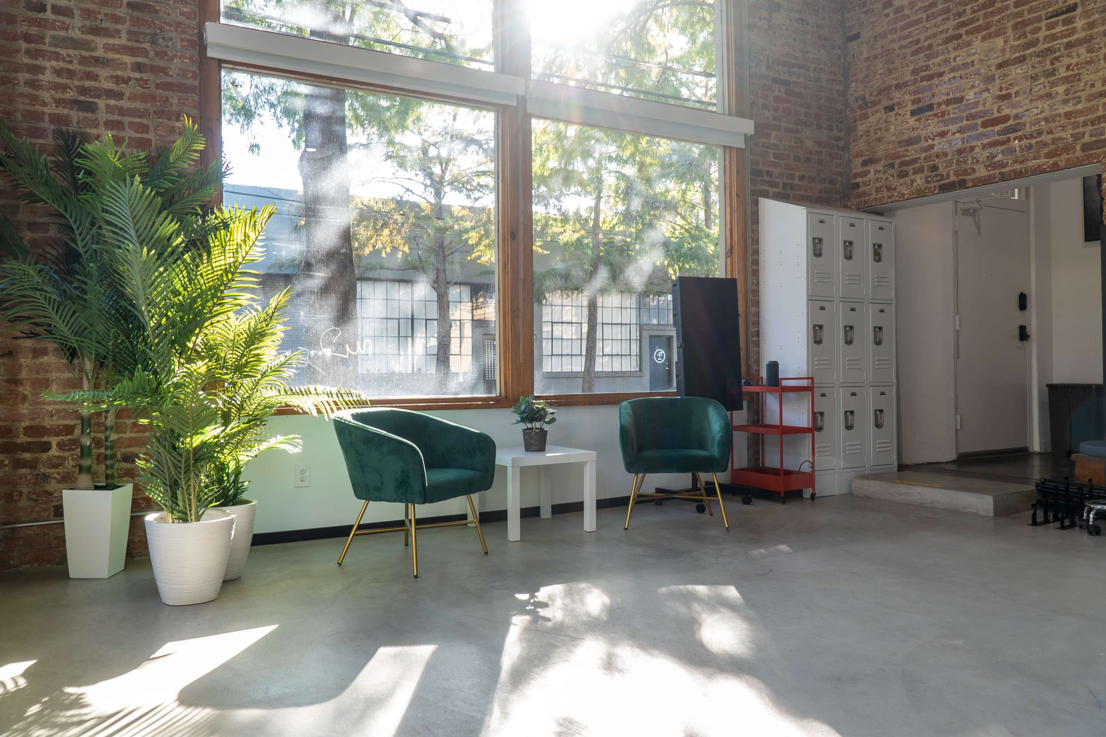 Versatile Creative Space Image in South Dallas, Dallas, TX