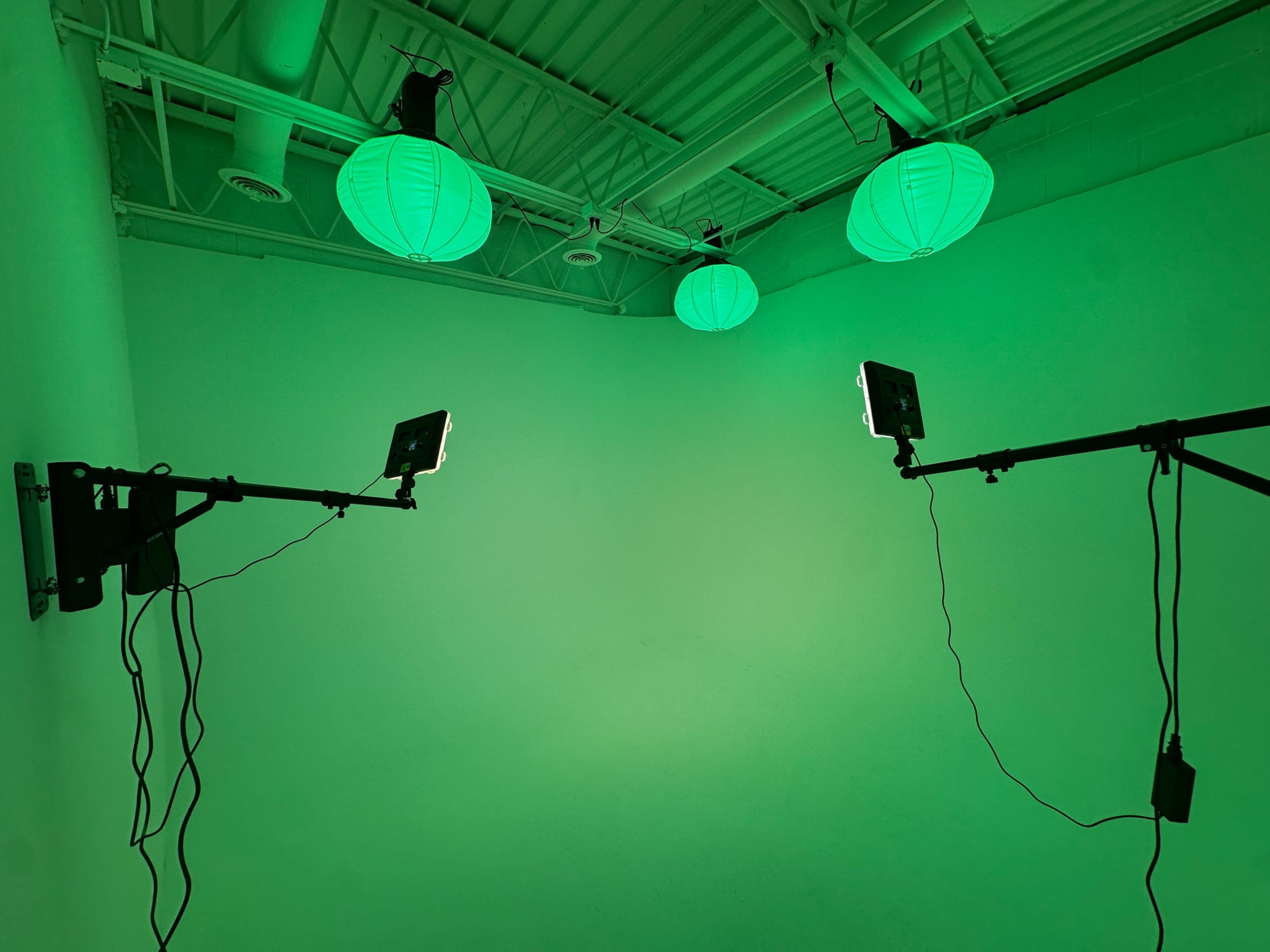 The Infinity Room at UCreate Content Studio Image in Gallatin Township, Kansas City, MO