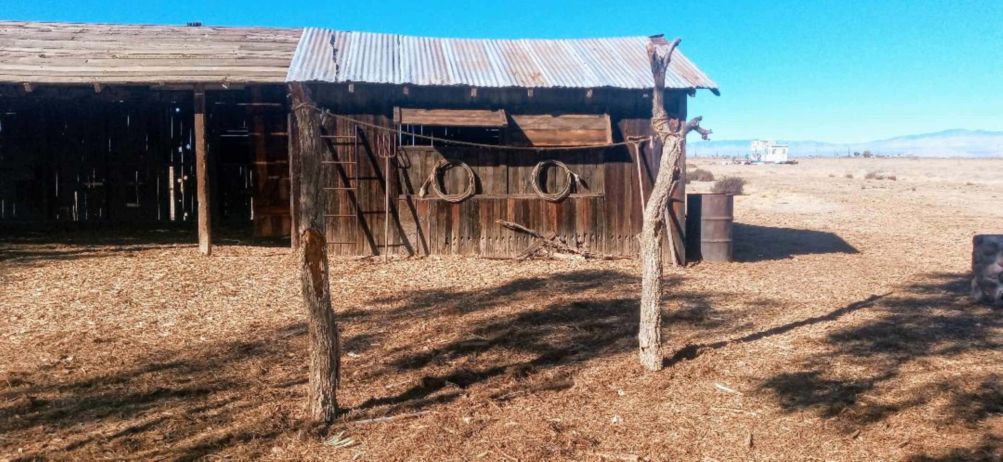 Authentic Cabin, Ranch, Desert, and Rustic Farm Image in , Lancaster, CA